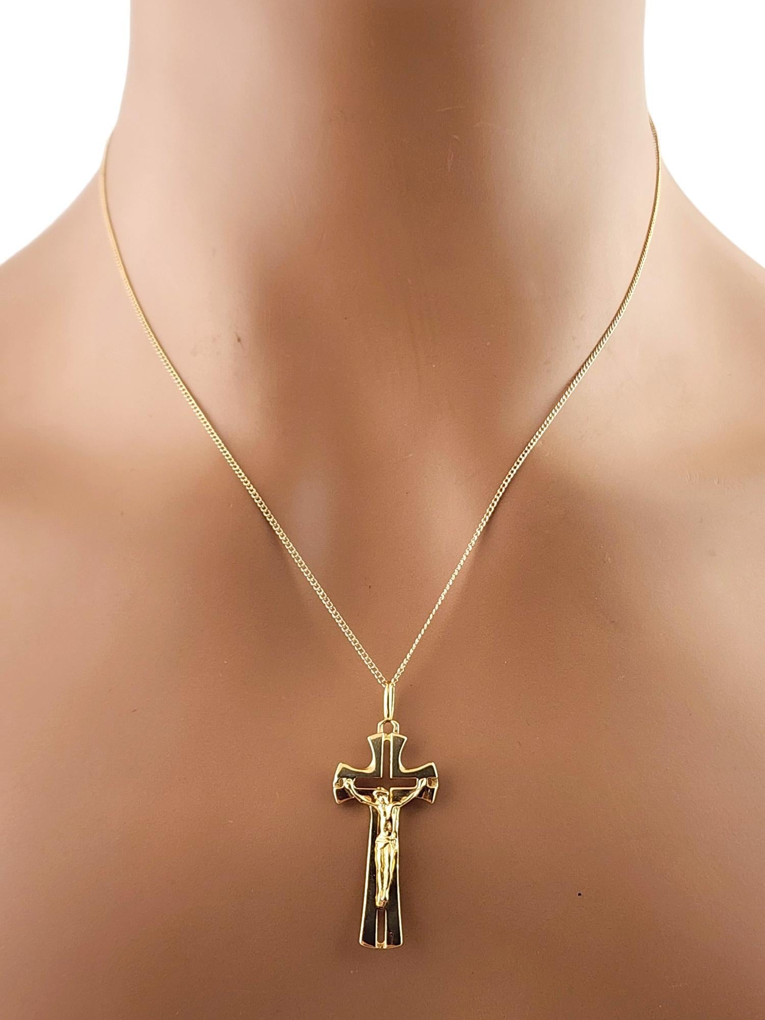 14 Karat Yellow Gold Crucifix Pendant #18539 For Sale 3