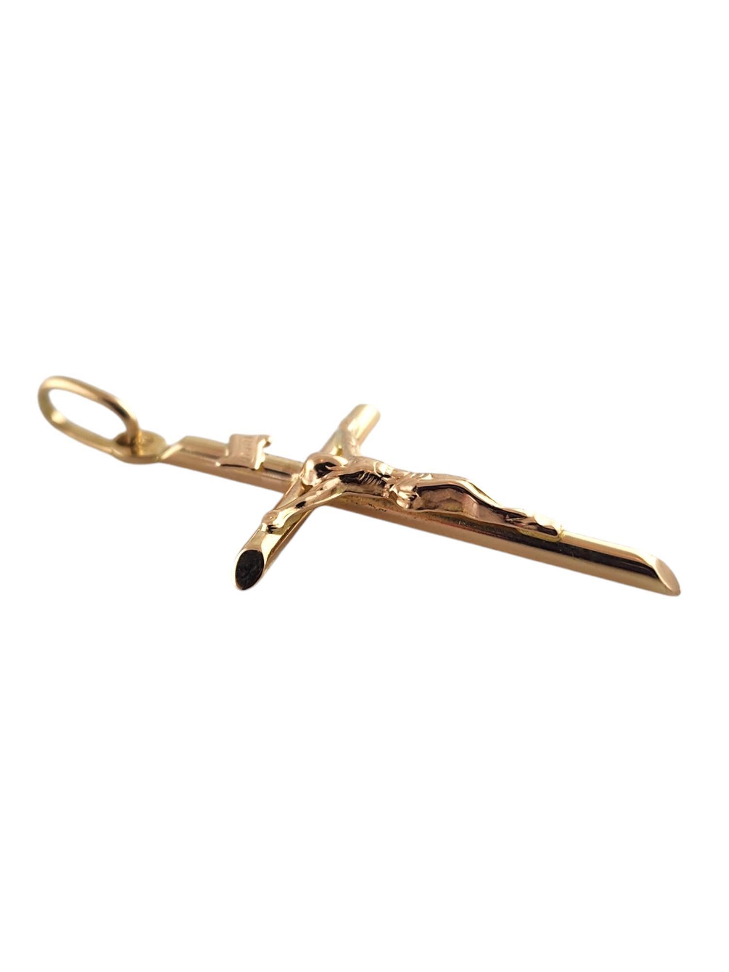 14 Karat Yellow Gold Crucifix Pendant #19296 In Good Condition For Sale In Washington Depot, CT