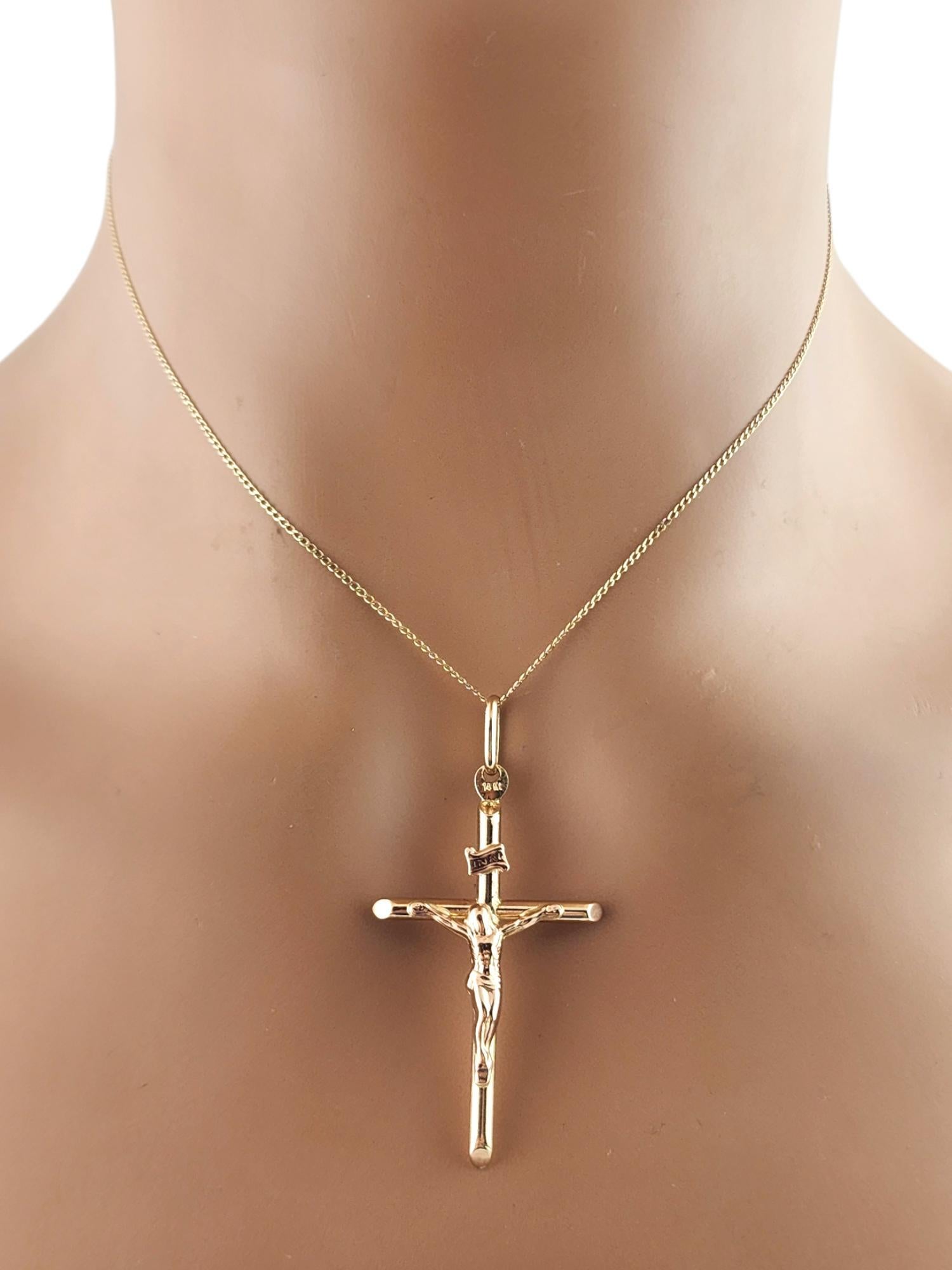 14 Karat Yellow Gold Crucifix Pendant #19296 For Sale 4