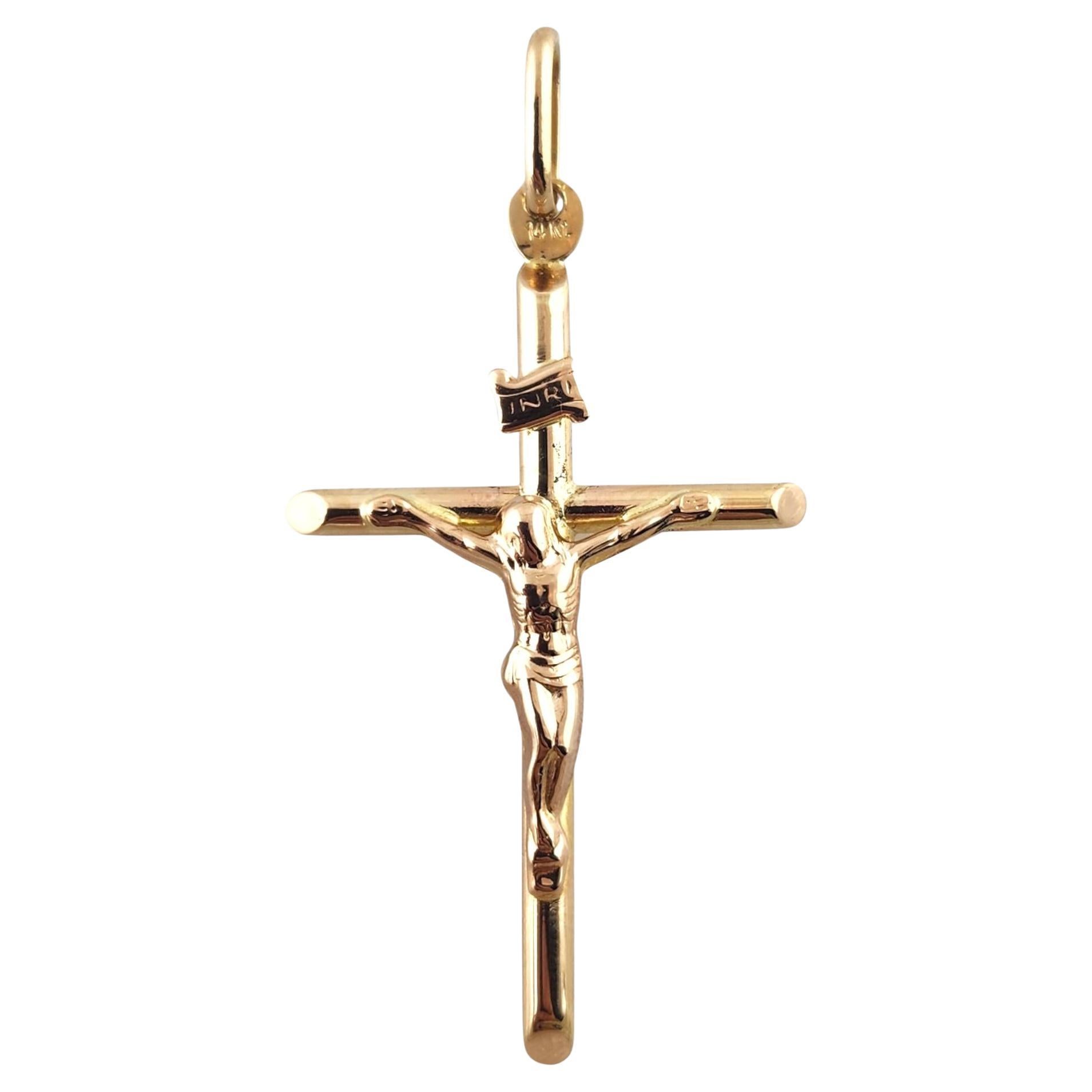 14 Karat Yellow Gold Crucifix Pendant #19296
