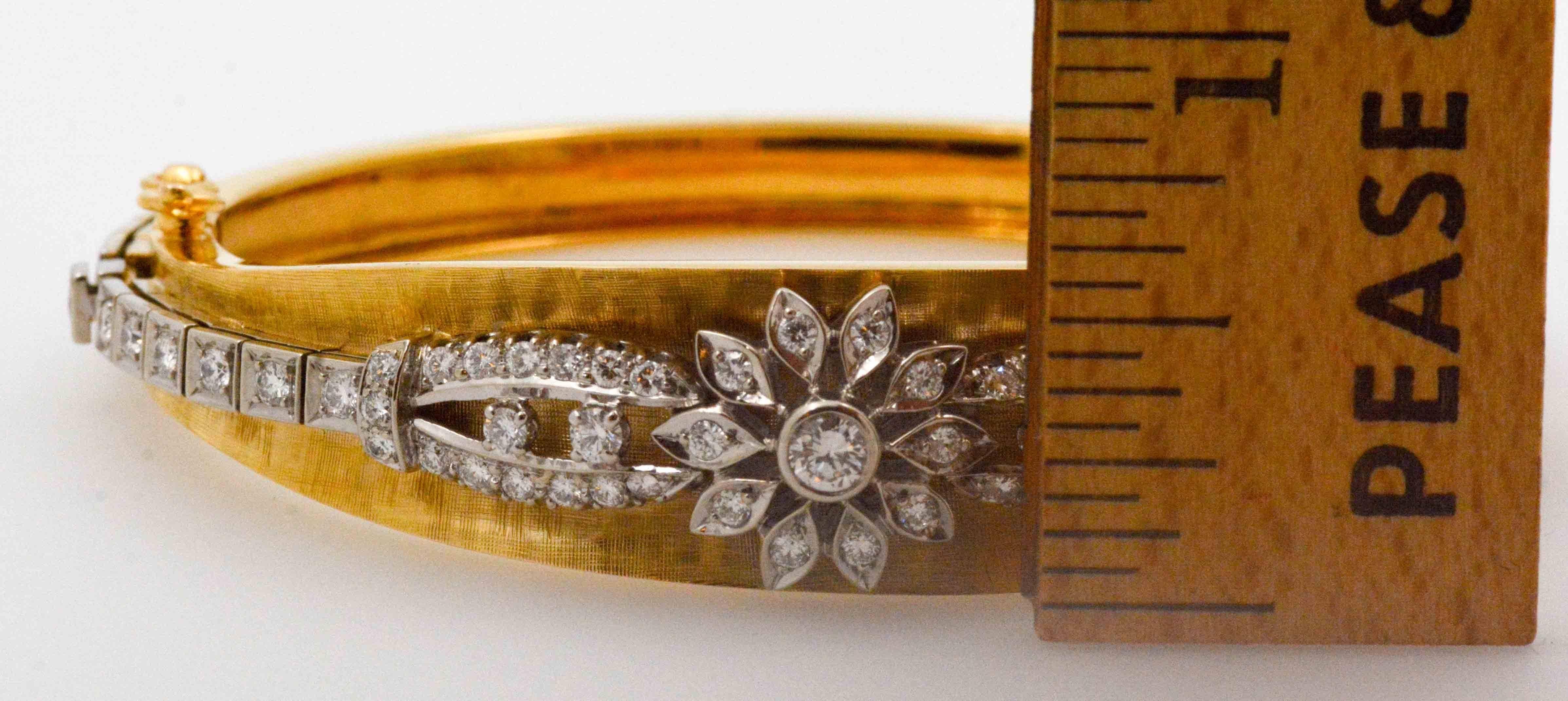 14 Karat Yellow Gold Cuff Bangle Bracelet 1.75 Carat Diamonds In Excellent Condition In Dallas, TX