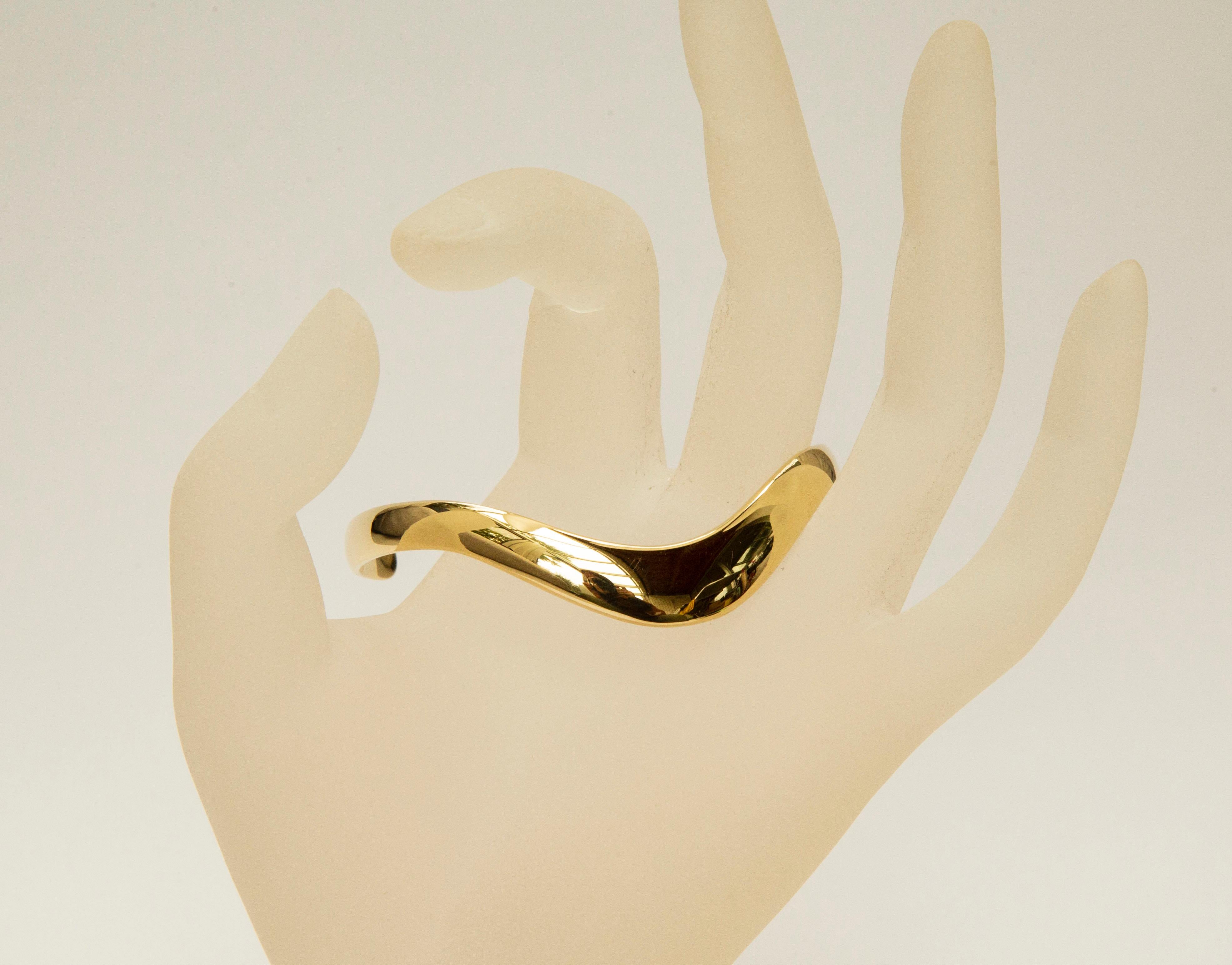 14 Karat Yellow Gold Cuff Bracelet Scandinavian Modern Minimalist Design For Sale 2