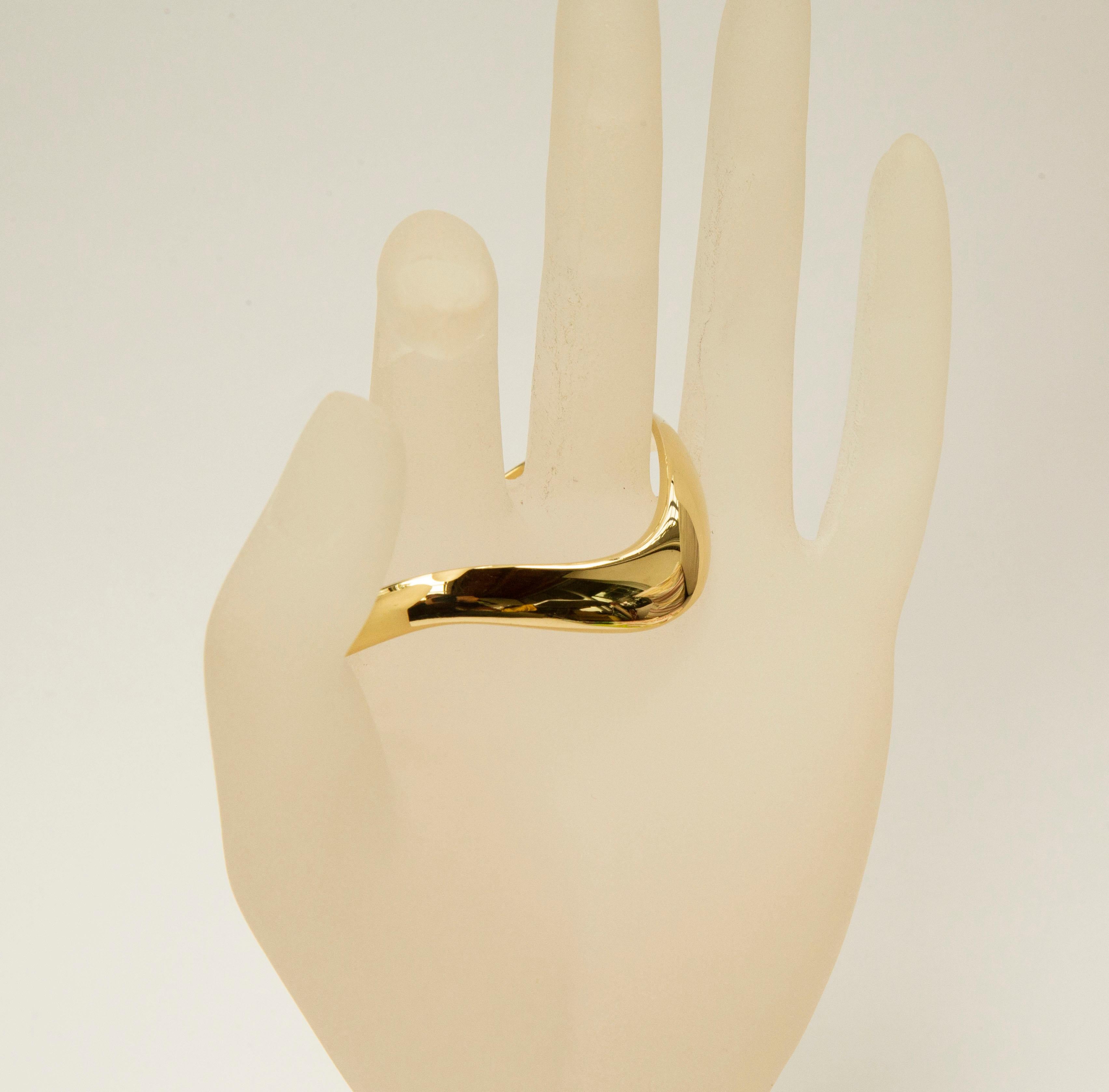 14 Karat Yellow Gold Cuff Bracelet Scandinavian Modern Minimalist Design For Sale 3