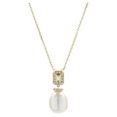 14 Karat Yellow Gold Cultured Freshwater Pearl and Diamond Drop Necklace