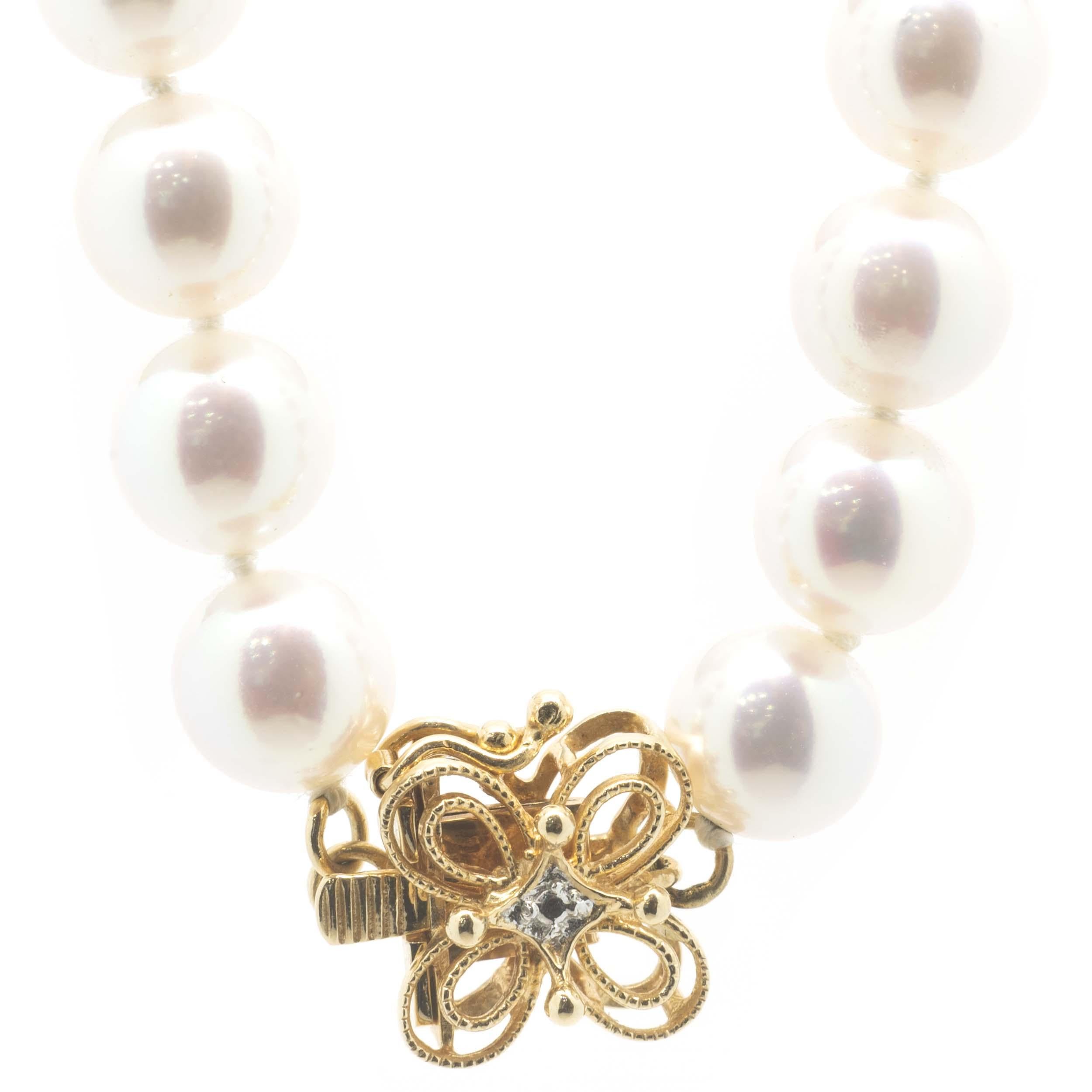 Designer: Custom
Material: 14K yellow gold
Pearl: freshwater cultured = 7.30mm
Dimensions: necklace measures 16-inches in length
Weight: 29.25 grams
