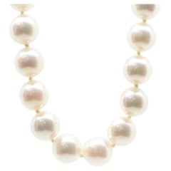 14 Karat Yellow Gold Cultured Pearl Collar Necklace