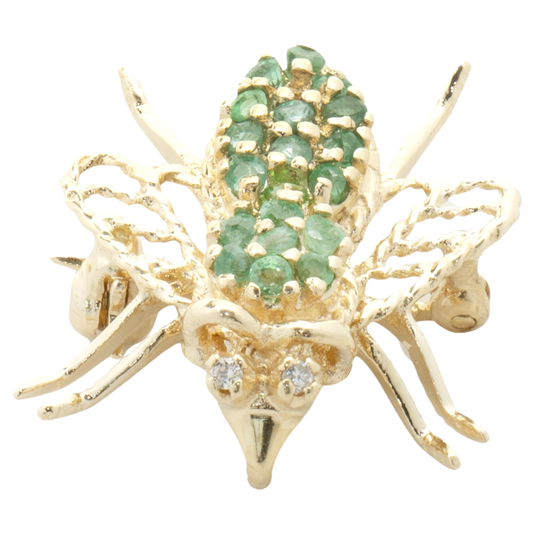 14 Karat Yellow Gold Diamond and Emerald Bee Pin For Sale