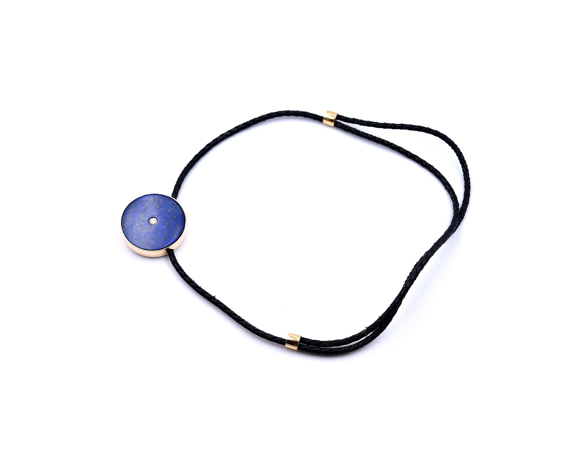 14 Karat Yellow Gold Diamond and Lapis Disc Pendant In Excellent Condition In Scottsdale, AZ