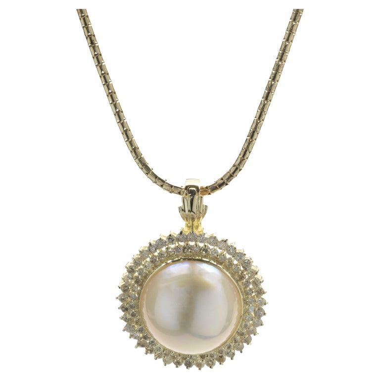 14 Karat Yellow Gold Diamond and Mabe Pearl Necklace For Sale at 1stDibs