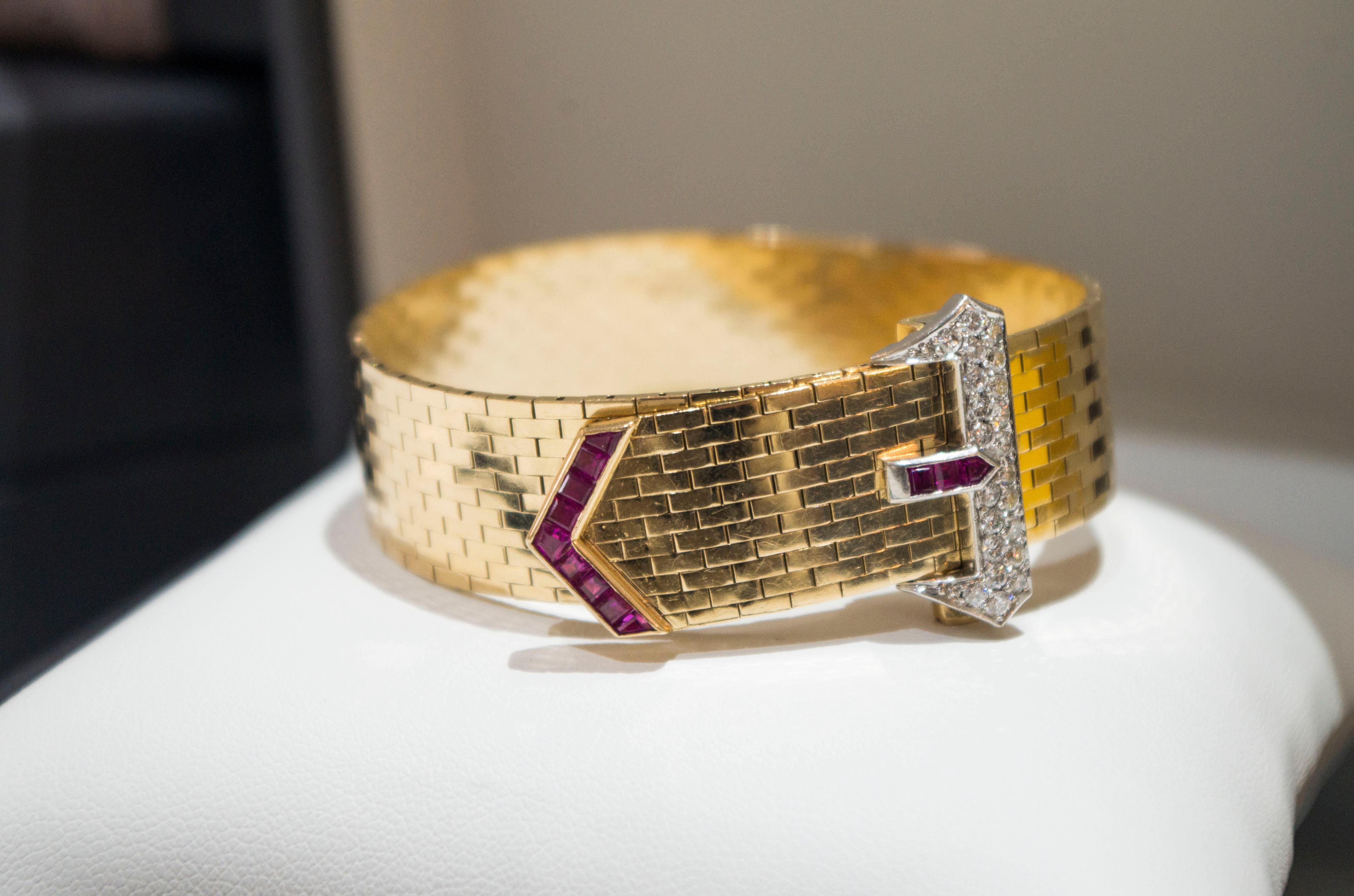 Art Deco 14 Karat Yellow Gold Diamond and Ruby Vintage Flexible Buckle Bracelet