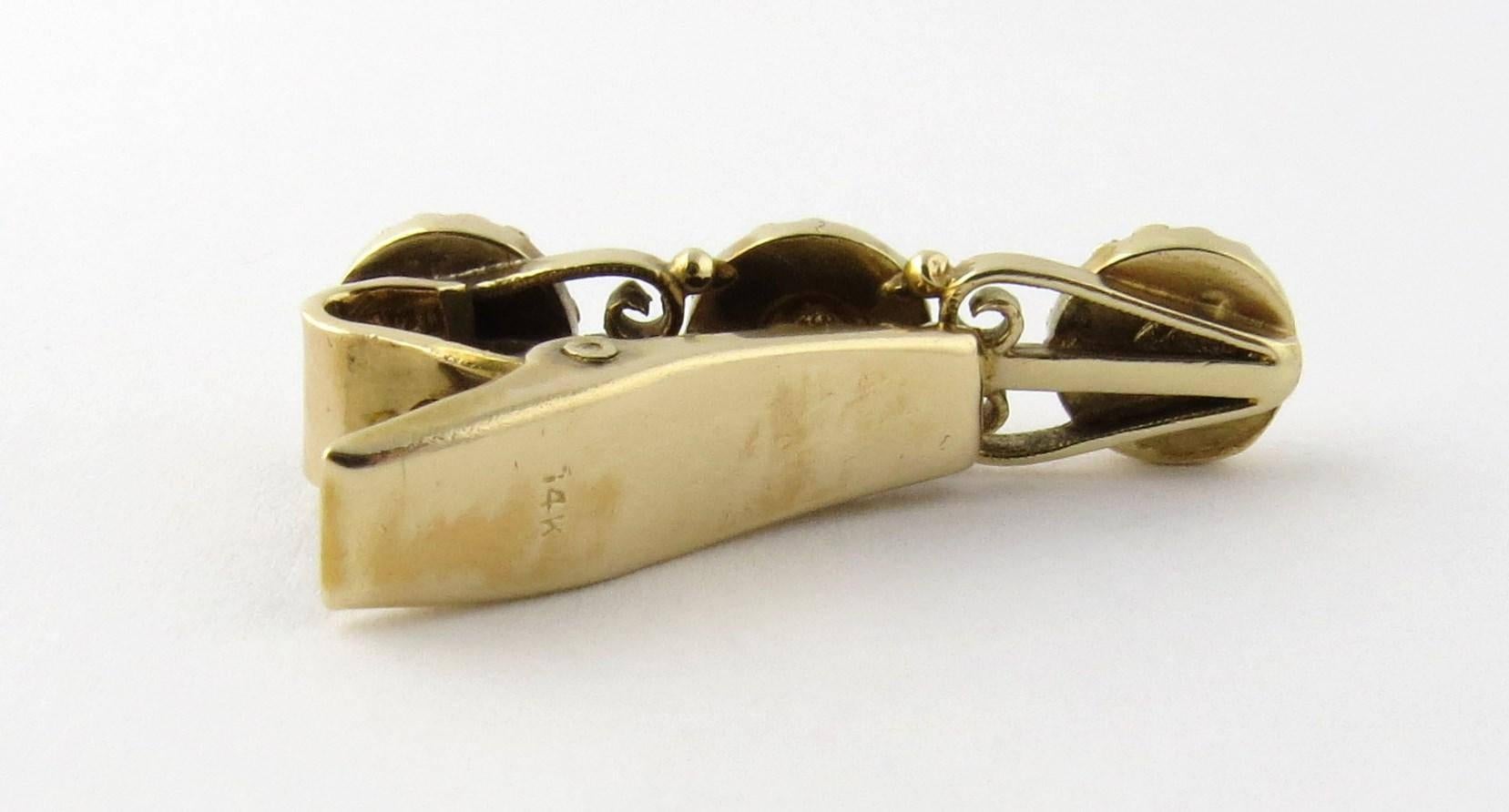 14 Karat Yellow Gold Diamond and Sapphire Tie Clip In Good Condition In Washington Depot, CT