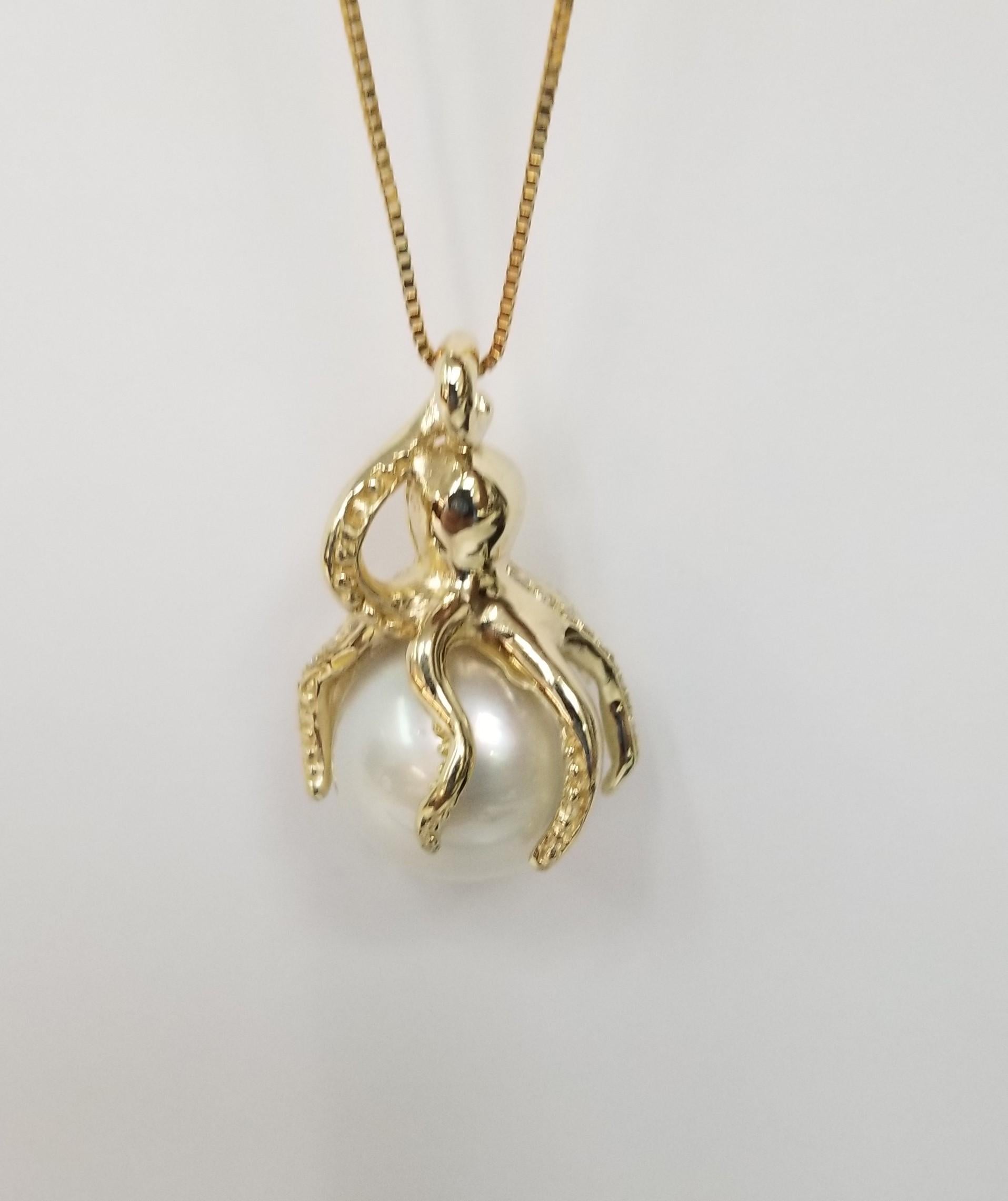 Artist 14 Karat Yellow Gold Diamond and South Sea Pearl 