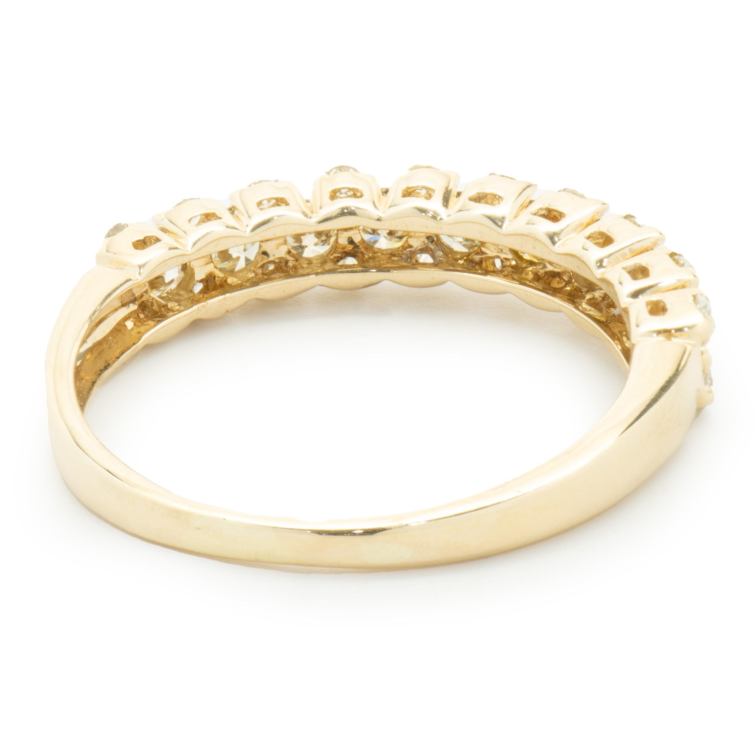 14 Karat Yellow Gold Diamond Band For Sale at 1stDibs
