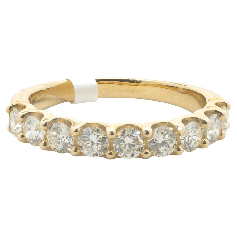 14 Karat Yellow Gold Diamond Band For Sale at 1stDibs
