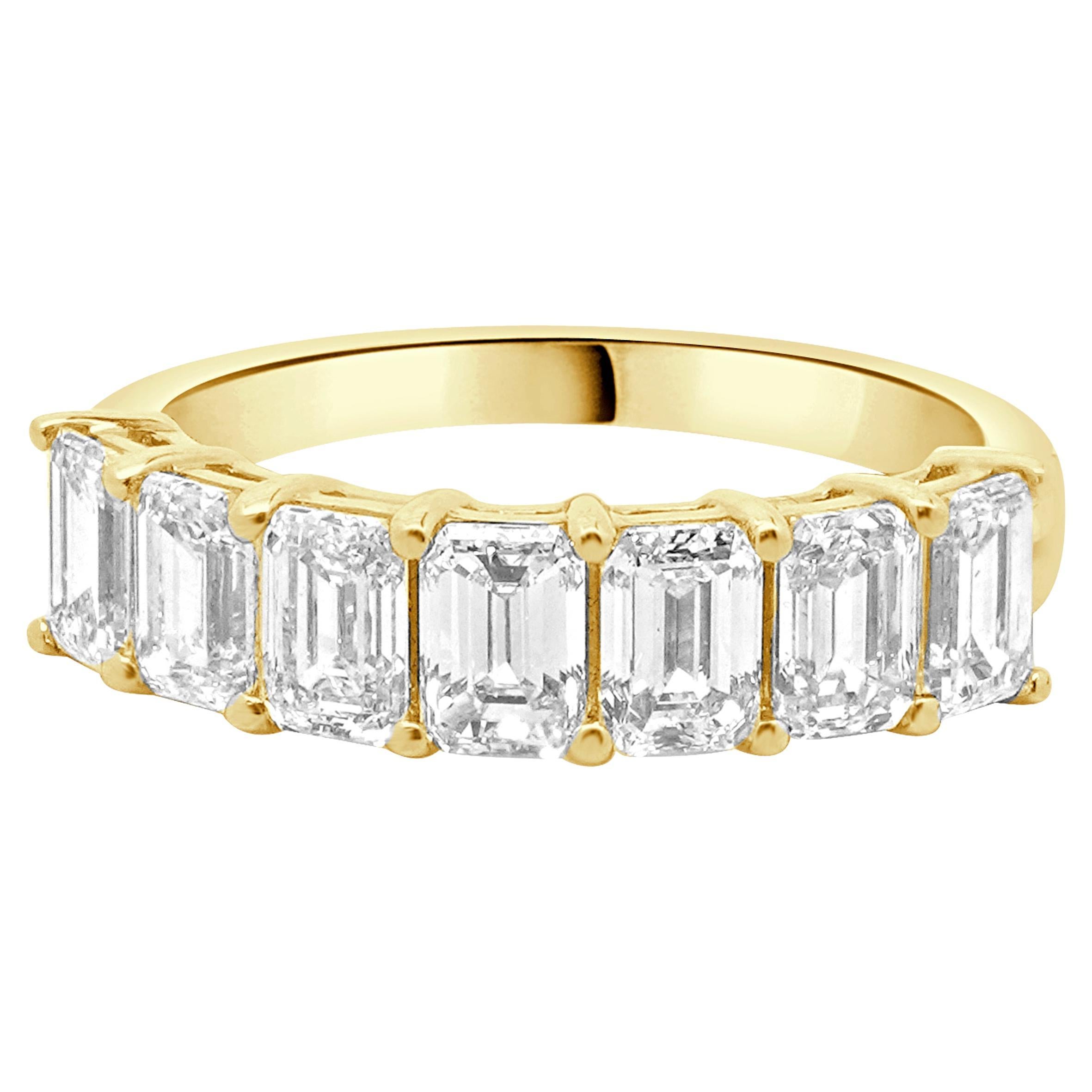 14 Karat Yellow Gold Diamond Band