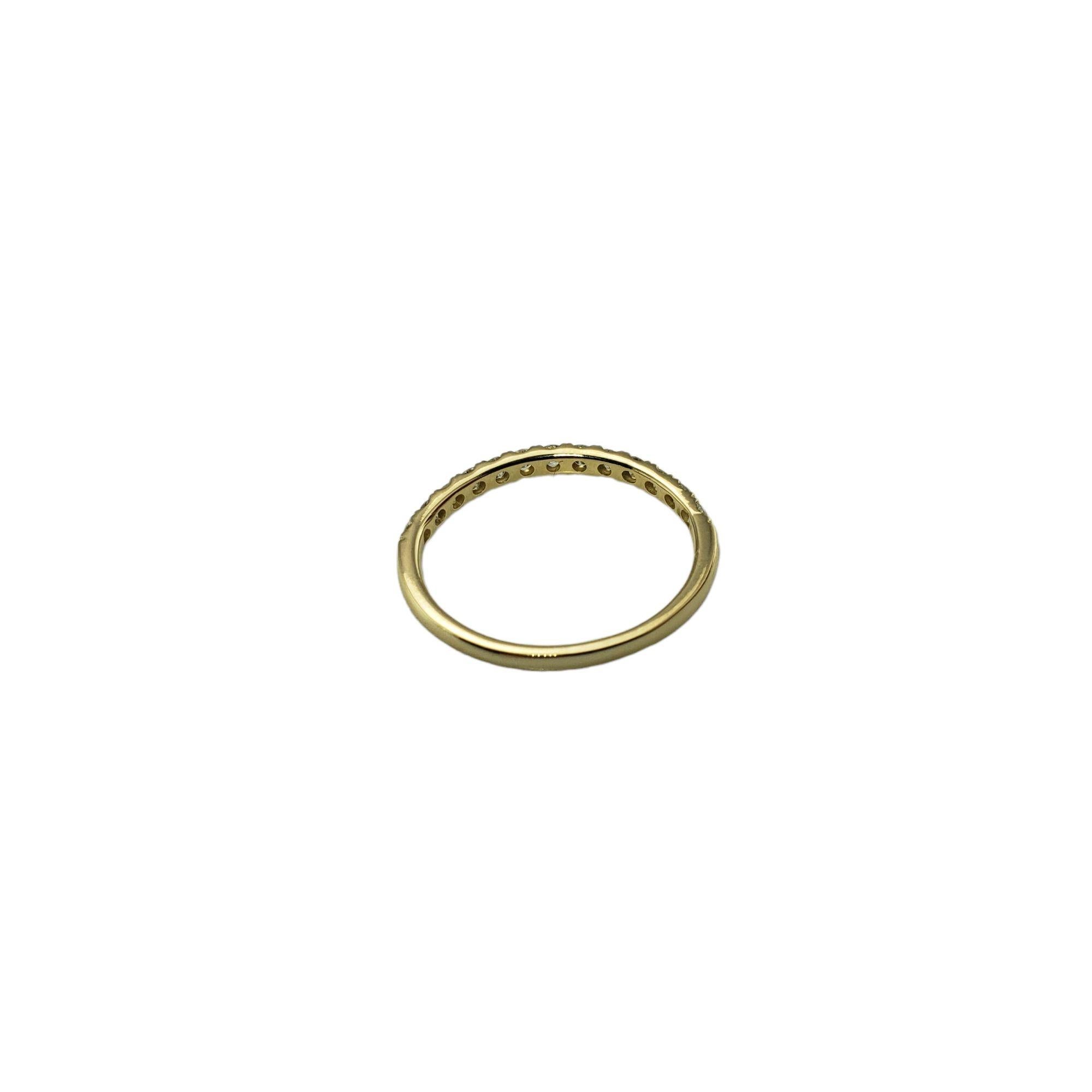 Round Cut 14 Karat Yellow Gold Diamond Band Ring For Sale