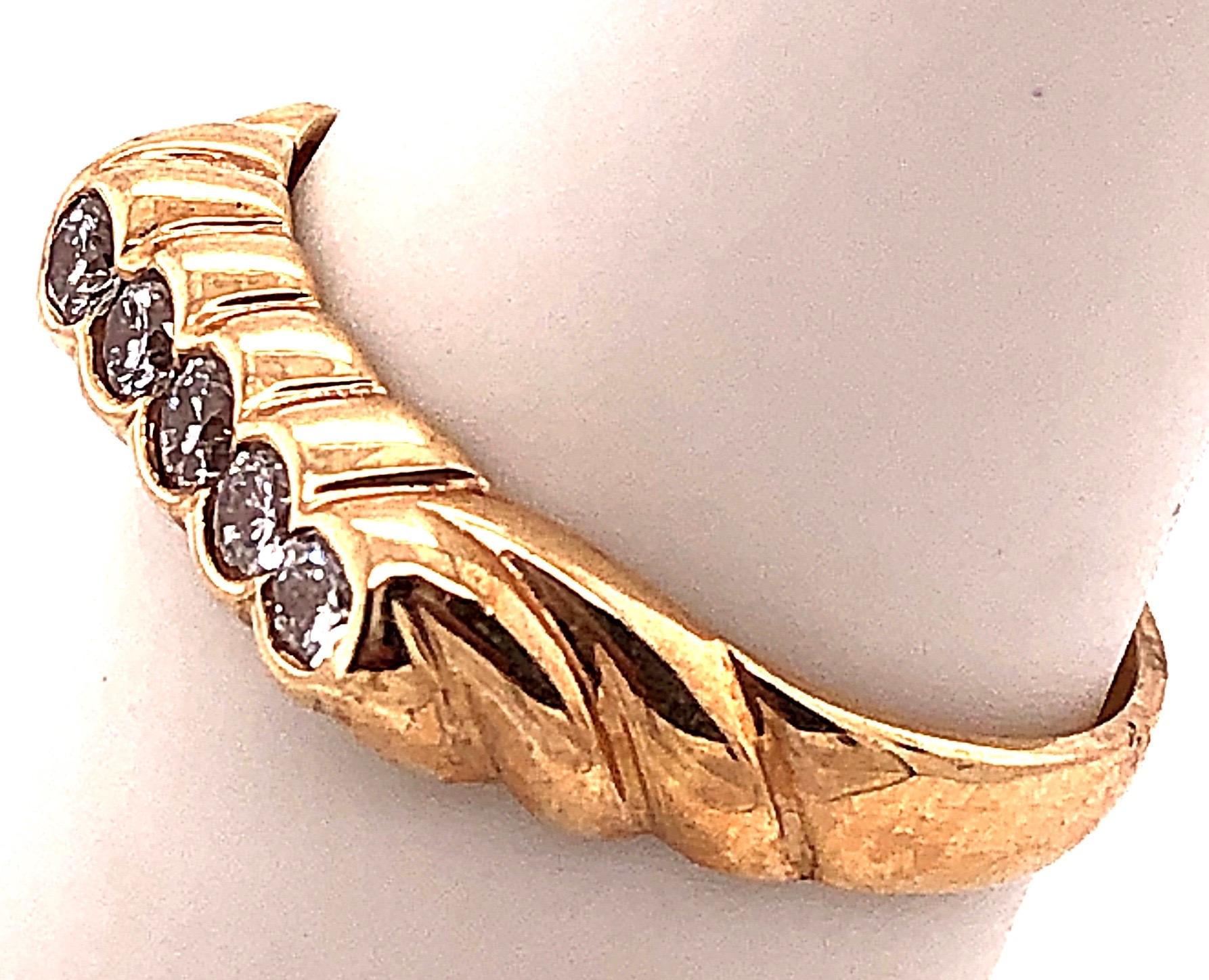 Contemporary 14 Karat Yellow Gold Diamond Band Wedding Anniversary Bridal Ring For Sale