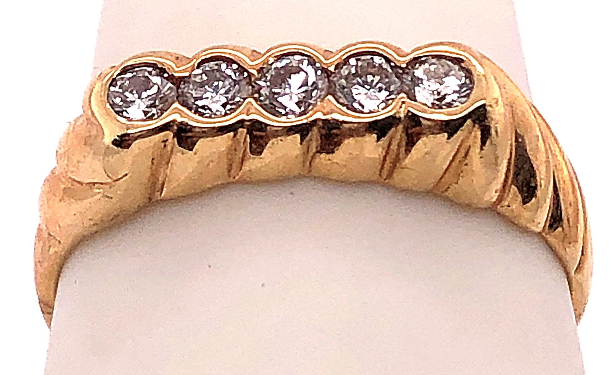 Round Cut 14 Karat Yellow Gold Diamond Band Wedding Anniversary Bridal Ring For Sale