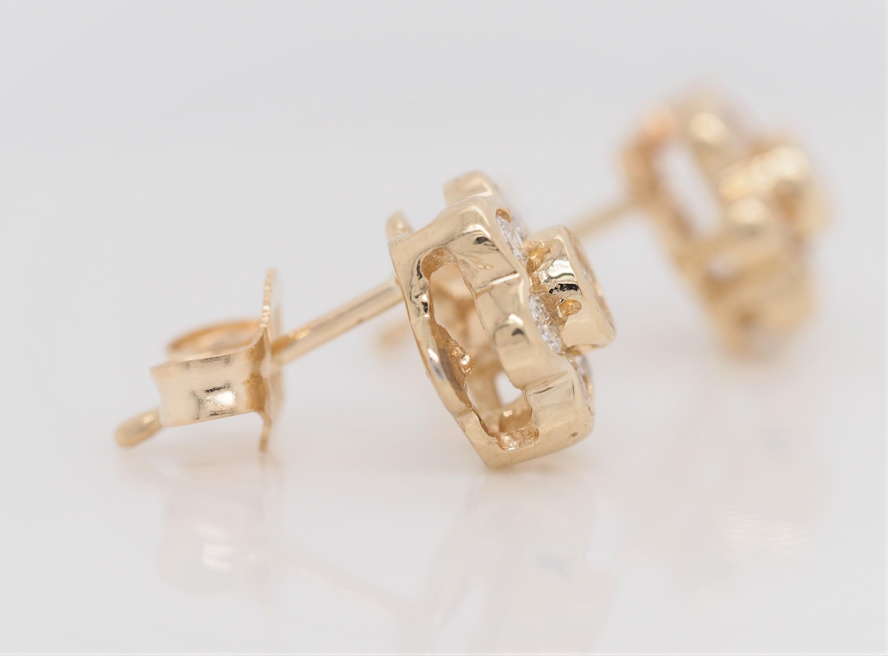 These lovely earrings are a vintage lover's dream. The timeless look of diamonds set in yellow gold is such a beautiful vintage style. They would be perfect for casual wear, or to adorn a glamorous outfit for a night out on the town.