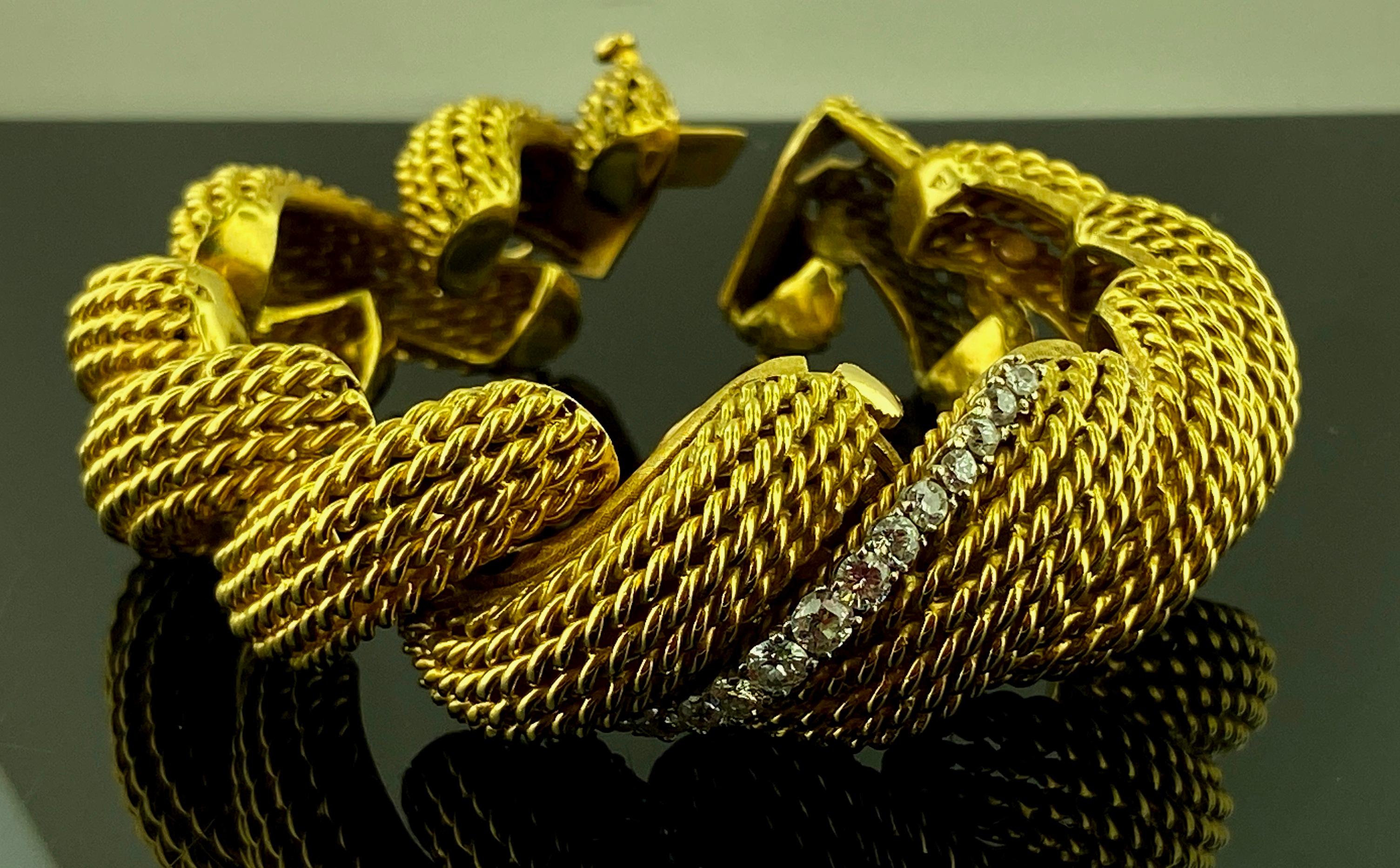 14 Karat Yellow Gold & Diamond Bracelet For Sale 2