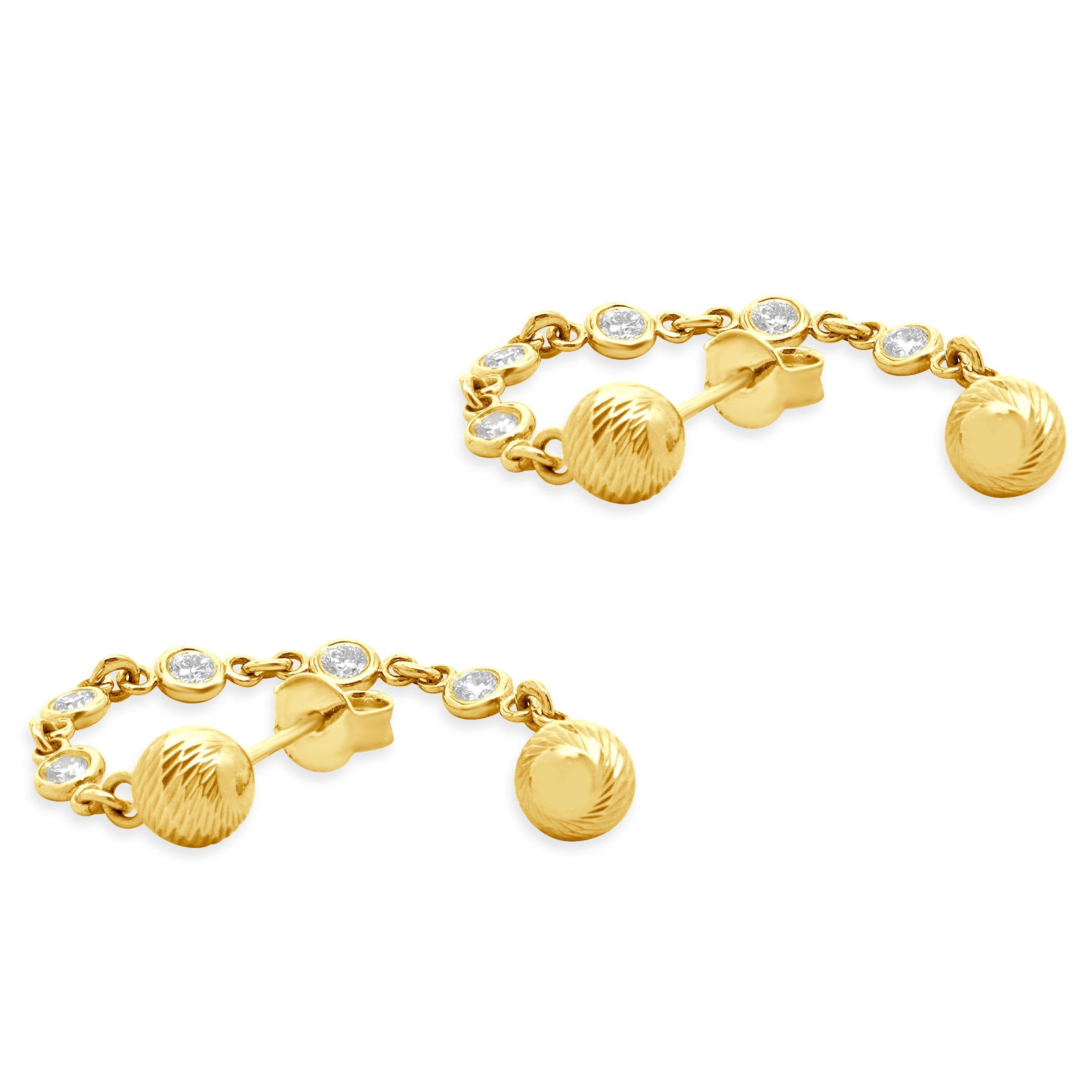 Taille ronde Boucles d'oreilles pendantes en or jaune 14 carats avec diamants à l'unité en vente