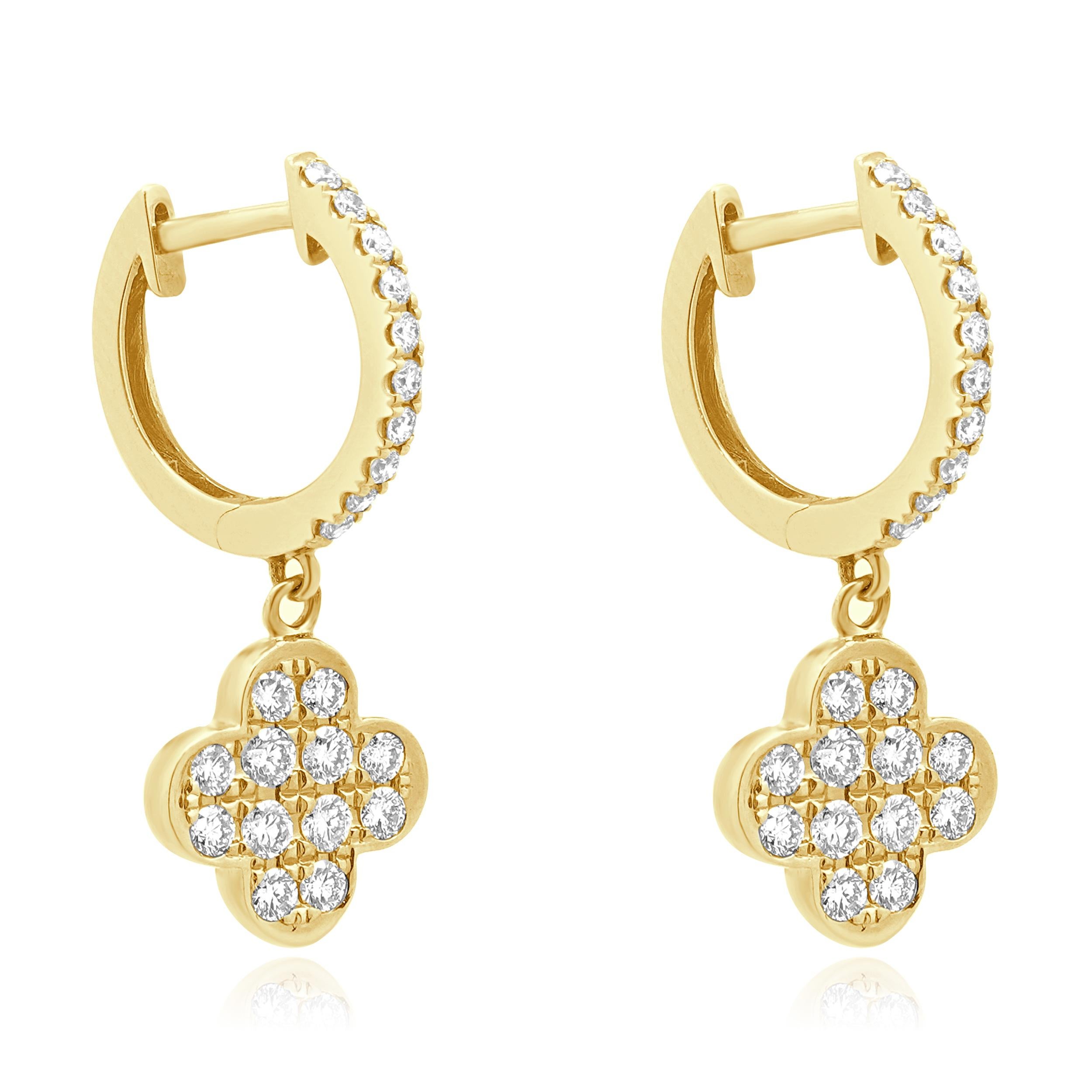 Matériau : Or jaune 14k
Diamants : 44 tailles rondes = 0,07cttw
Poids : 3,2 grammes
