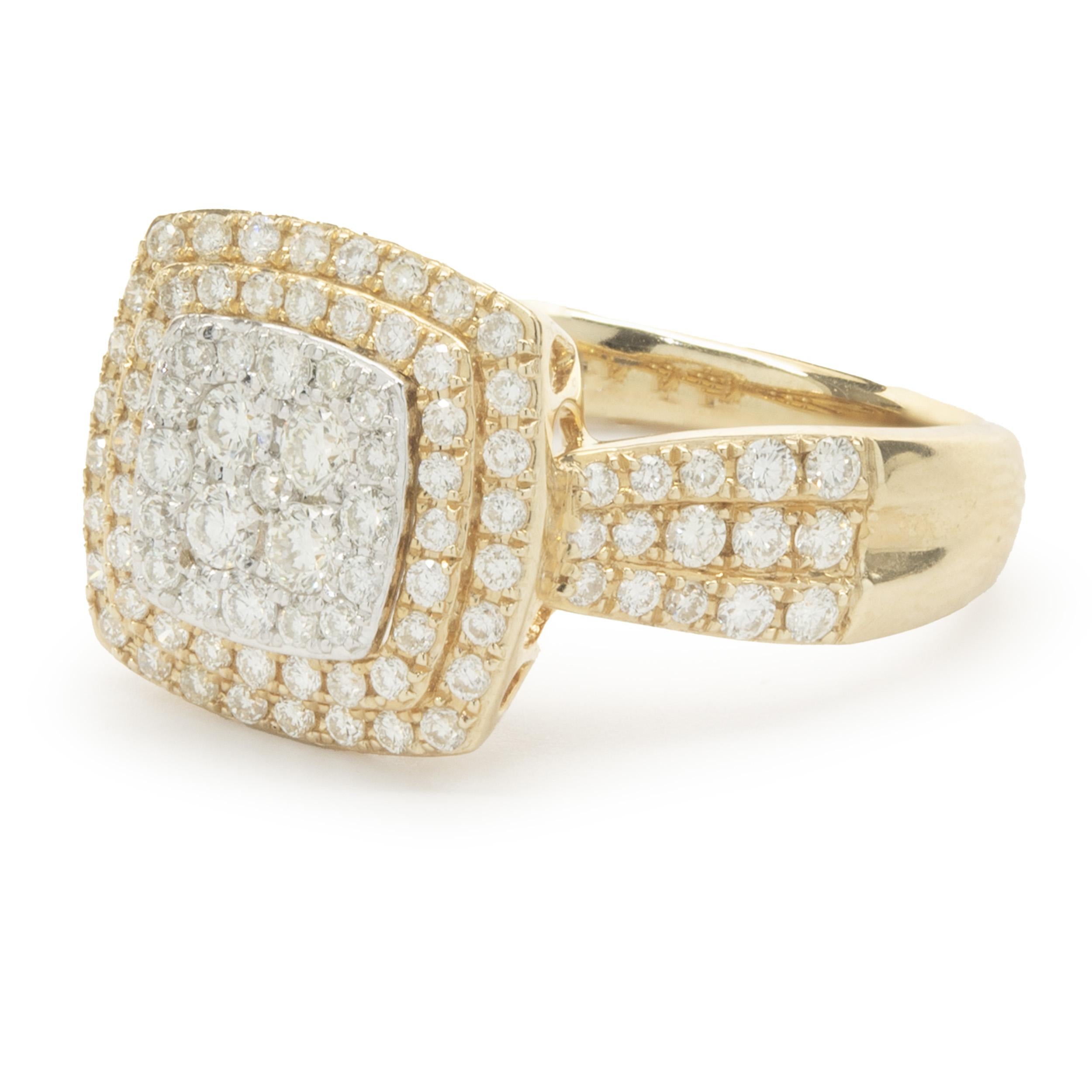 14 Karat Yellow Gold Diamond Cluster Ring In Excellent Condition For Sale In Scottsdale, AZ
