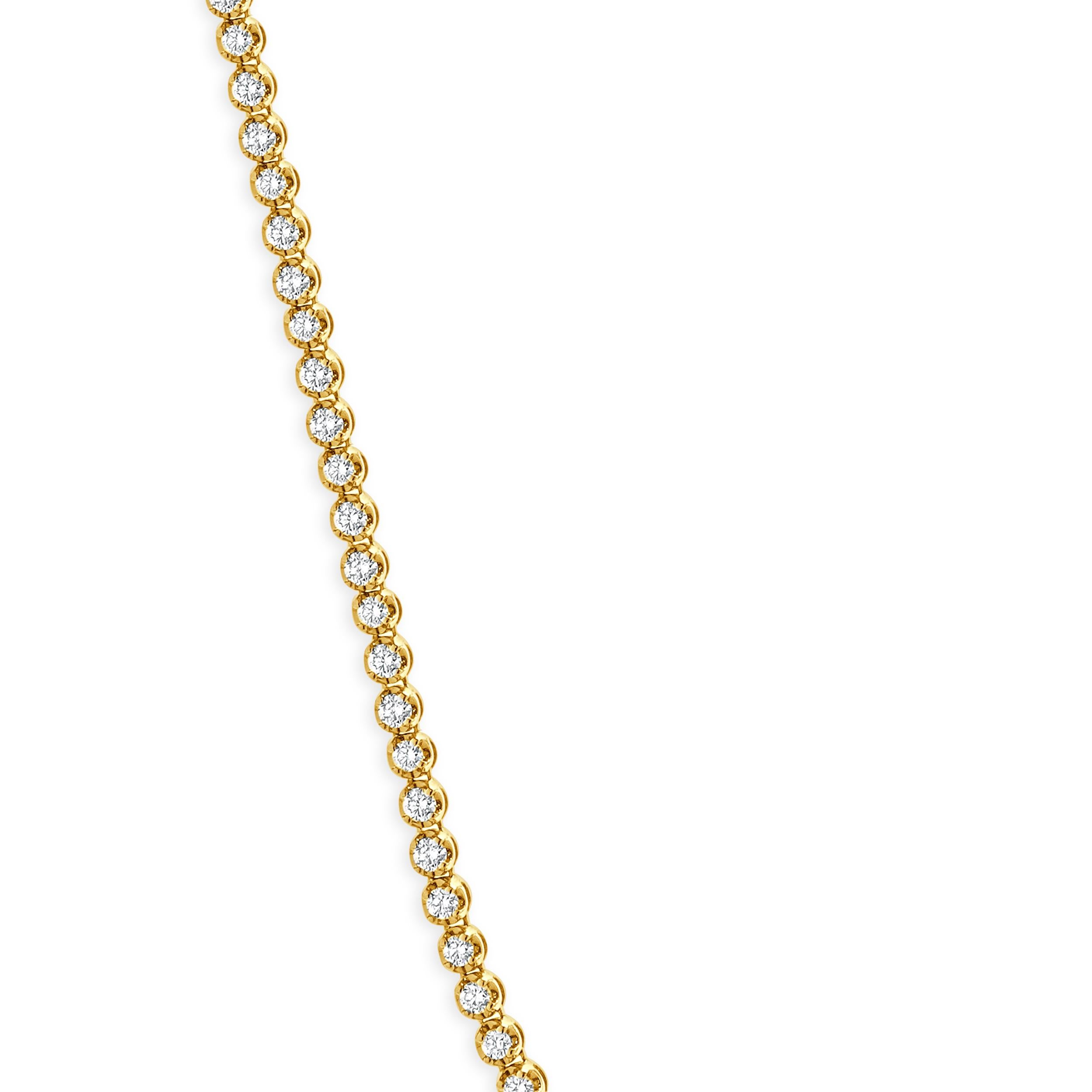 Diseñador: custom
Material: oro amarillo de 14 quilates
Diamantes: talla brillante redonda = 4,78ctw
Color: H
Claridad: SI1
Dimensiones: el collar mide 45 cm de largo
Peso: 18,38 gramos