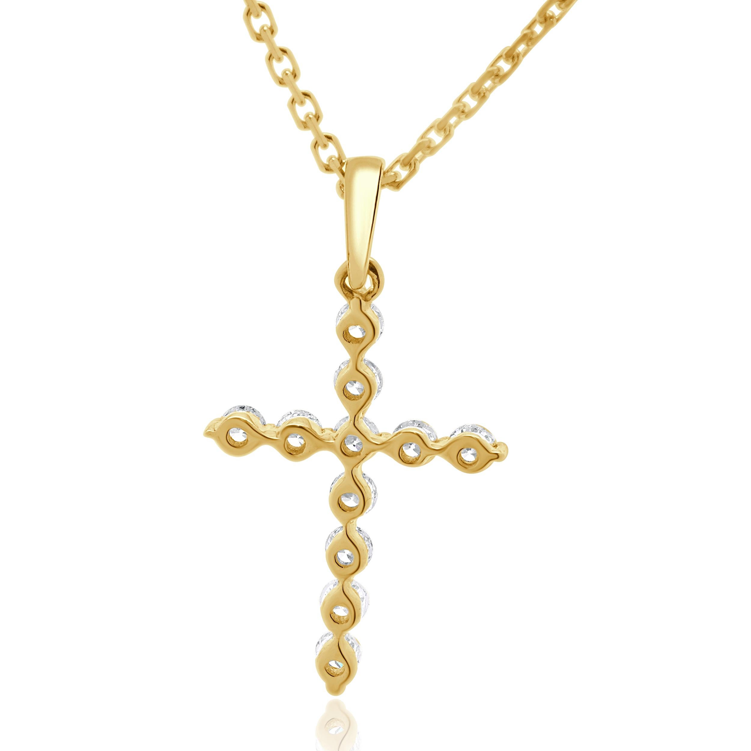 Round Cut 14 Karat Yellow Gold Diamond Cross Necklace For Sale