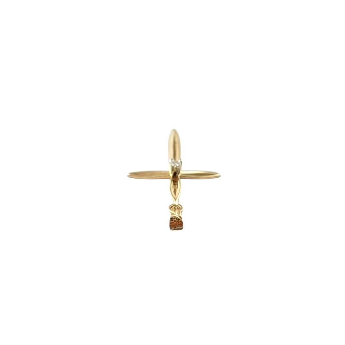 Pendentif croix en or jaune 14 carats et diamant #21499 Pour femmes en vente
