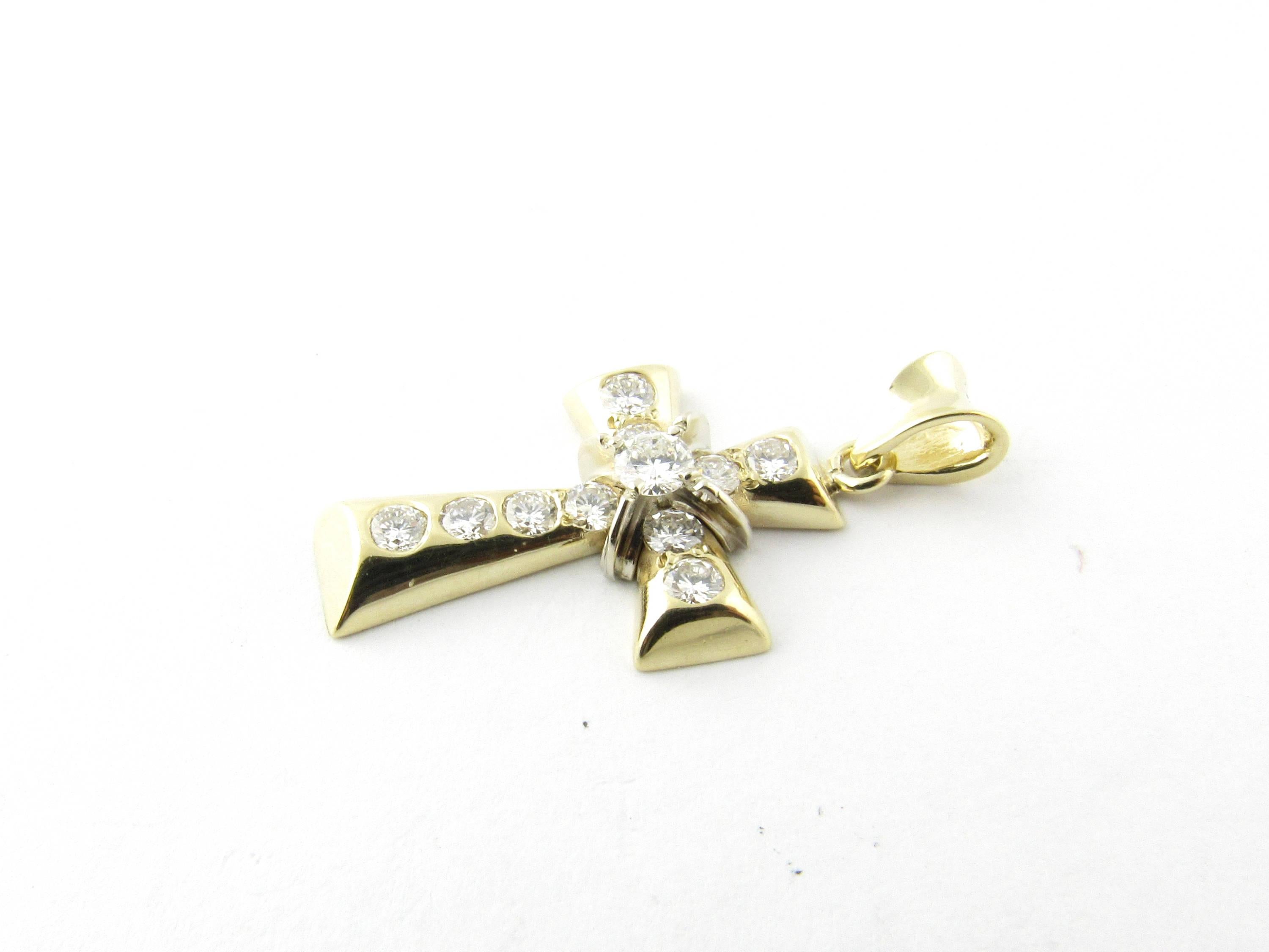 14 Karat Yellow Gold Diamond Cross Pendant In Excellent Condition In Washington Depot, CT