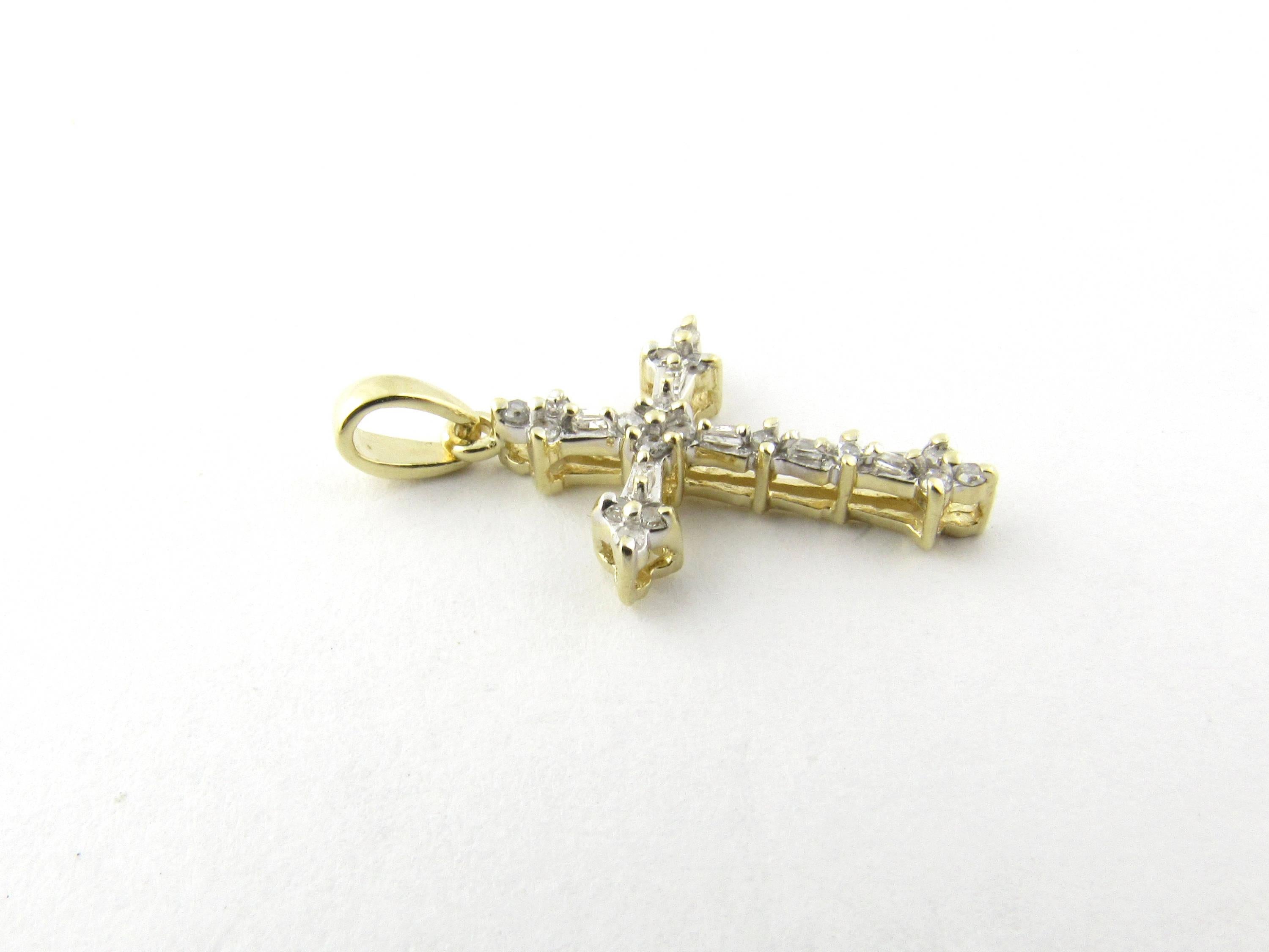 Women's 14 Karat Yellow Gold Diamond Cross Pendant