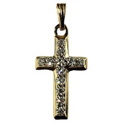 Pendentif croix en or jaune 14 carats et diamants