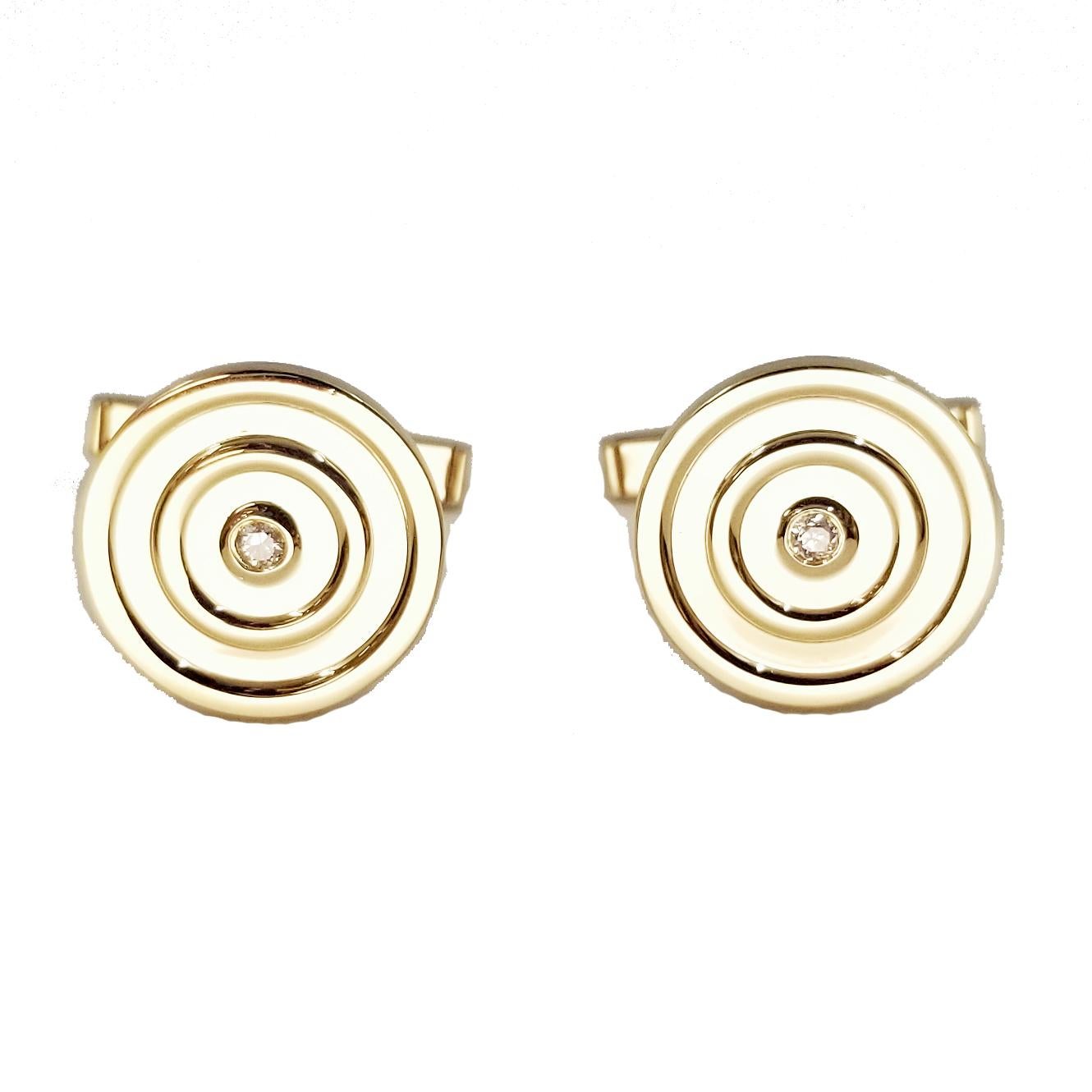 14 Karat Yellow Gold Diamond Cufflinks In Good Condition For Sale In Coral Gables, FL