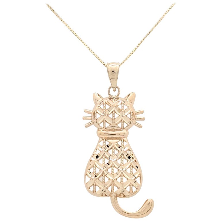 14 Karat Yellow Gold Diamond Cut Cat Pendant Necklace For Sale at 1stDibs