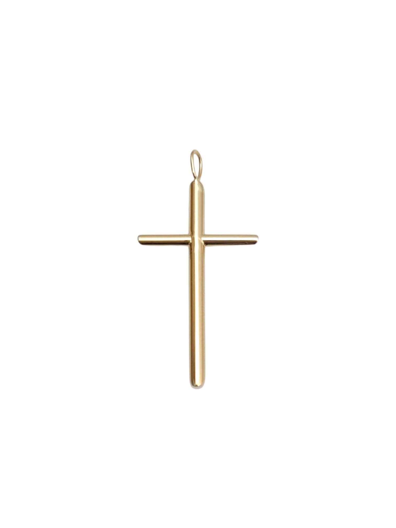 14 Karat Yellow Gold Diamond Cut Cross Pendant

Rustic yet elegant, this 14 karat yellow gold diamond cut cross pendant blends timeless faith with artisanal texture for a uniquely meaningful piece.

Size: 37.2 mm X 18.3 mm X 2.6 mm

Weight: 0.6 g /