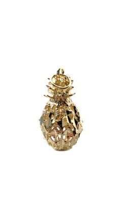 14 Karat Yellow Gold Diamond Cut Pineapple Charm #20859