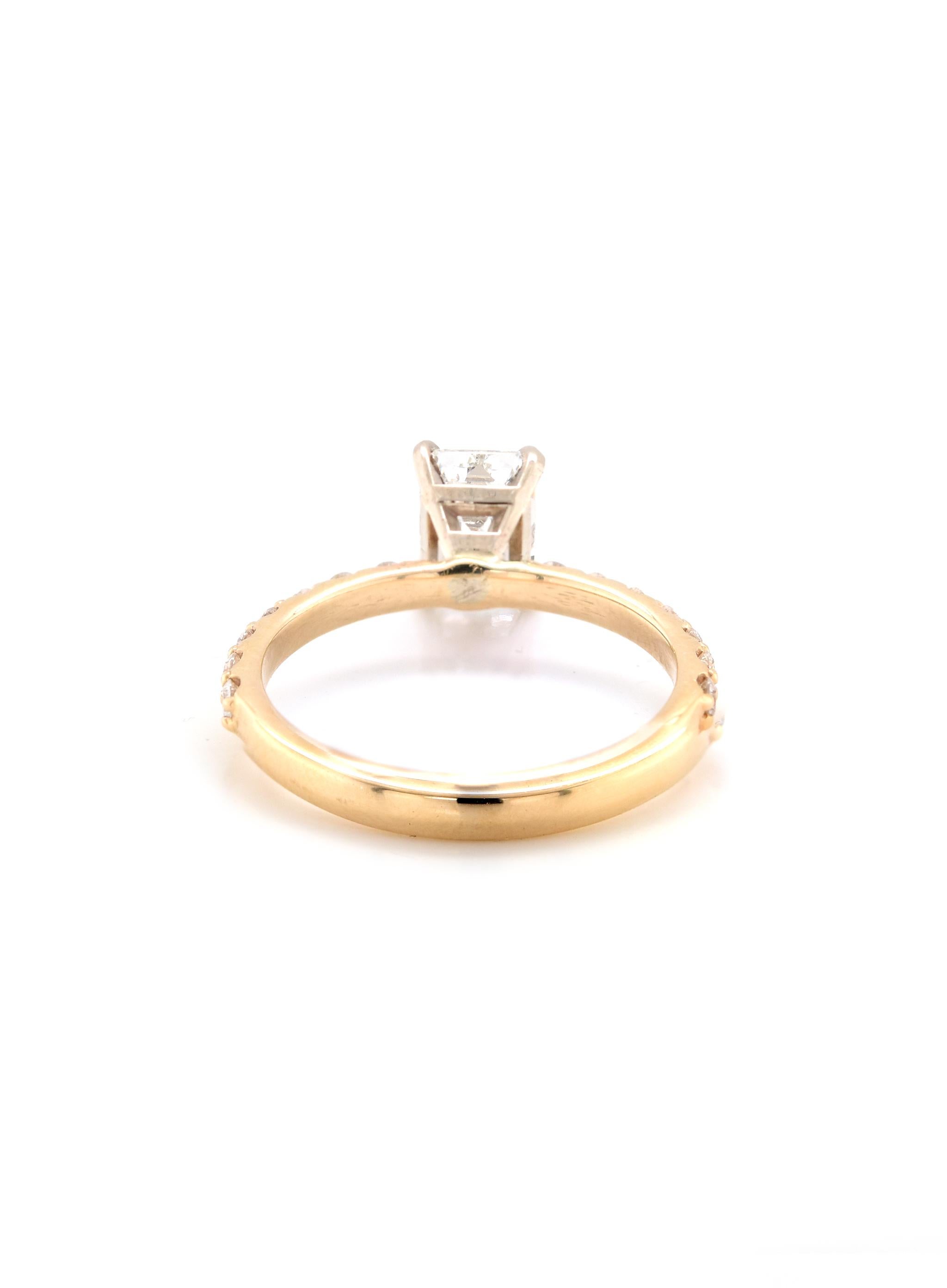 14 Karat Yellow Gold Diamond Engagement Ring In Excellent Condition In Scottsdale, AZ