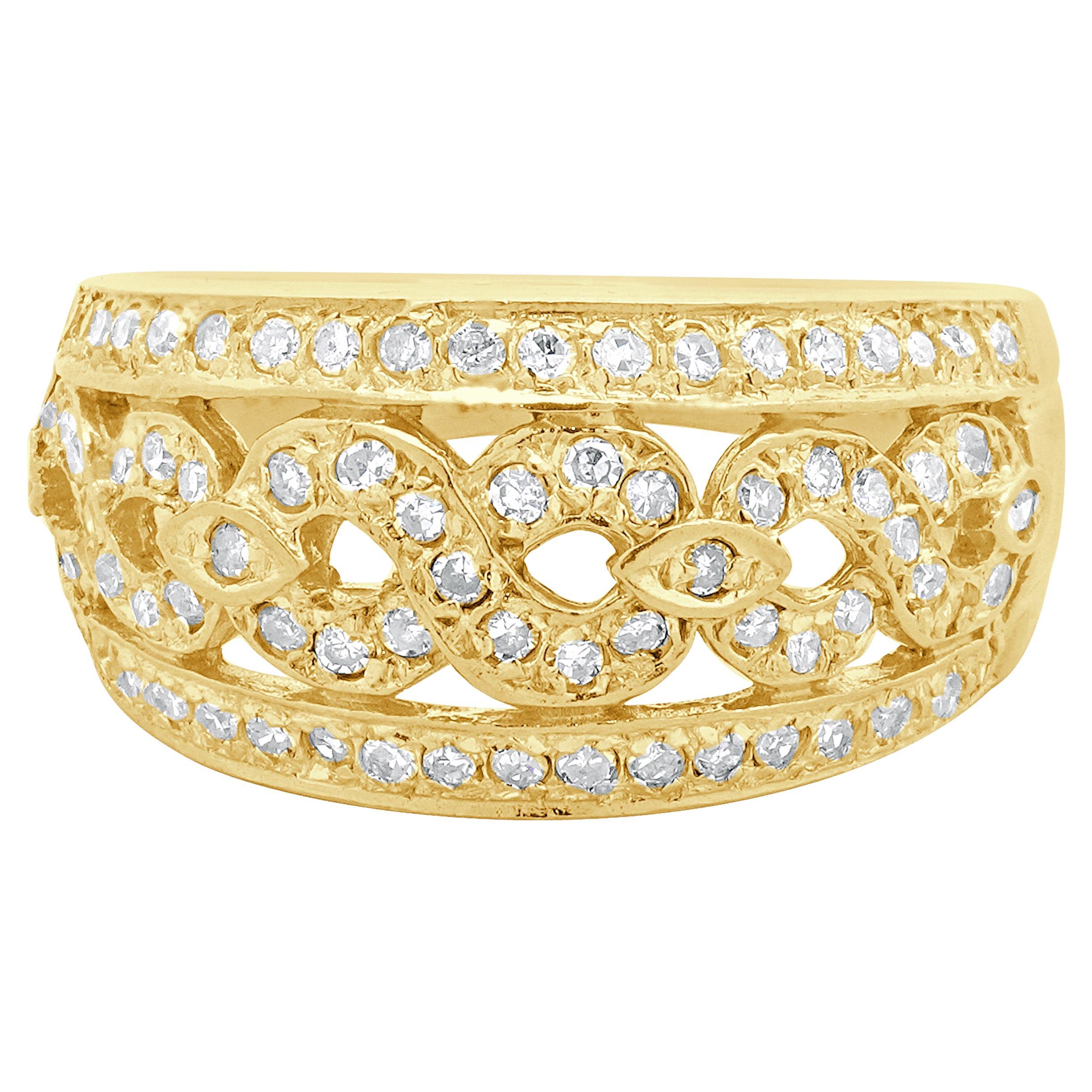 Bague en or jaune 14 carats avec diamant en forme de 8 en vente