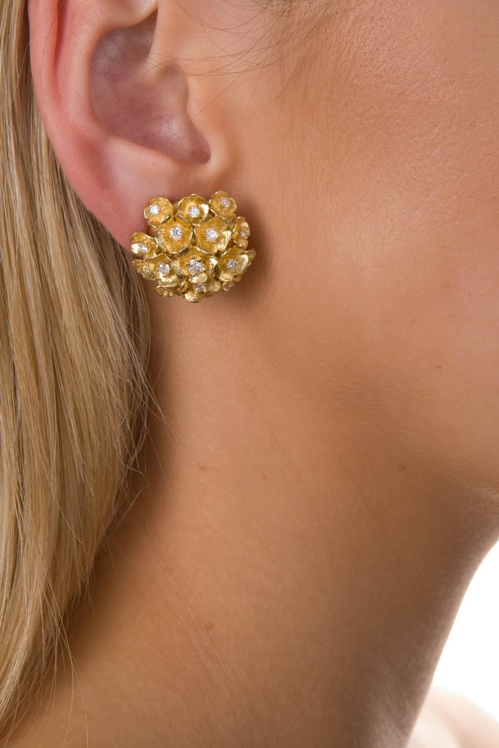 14 Karat Yellow Gold Diamond Flower Bombe Ear Clips Earrings For Sale 1