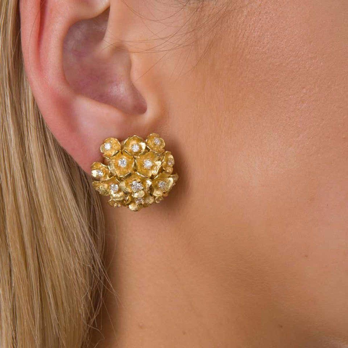 14 Karat Yellow Gold Diamond Flower Bombe Ear Clips Earrings For Sale 2