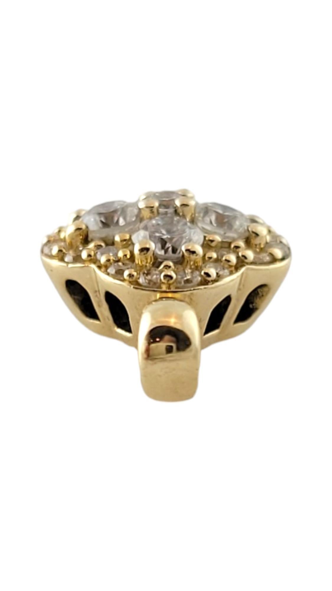 Taille brillant Pendentif fleur en or jaune 14 carats et diamants n° 17707 en vente