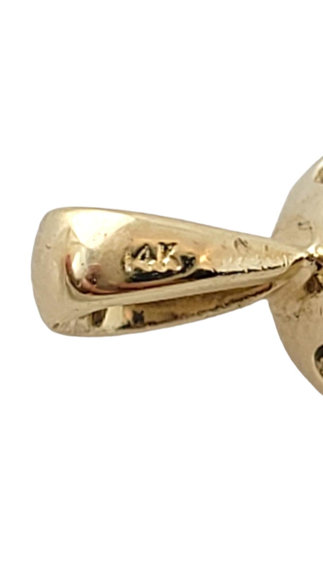 Pendentif fleur en or jaune 14 carats et diamants n° 17707 en vente 1