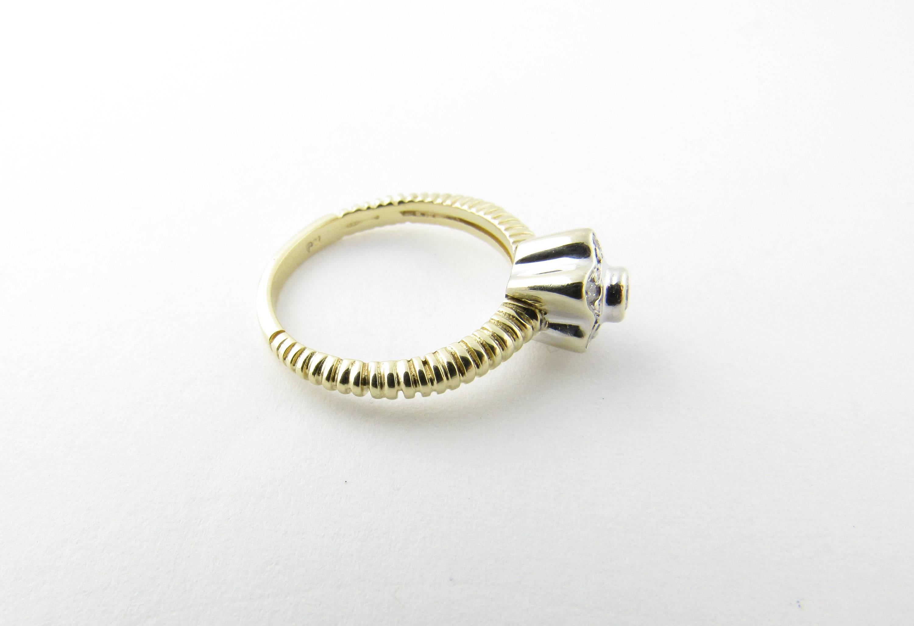 Women's 14 Karat Yellow Gold Diamond Flower Ring
