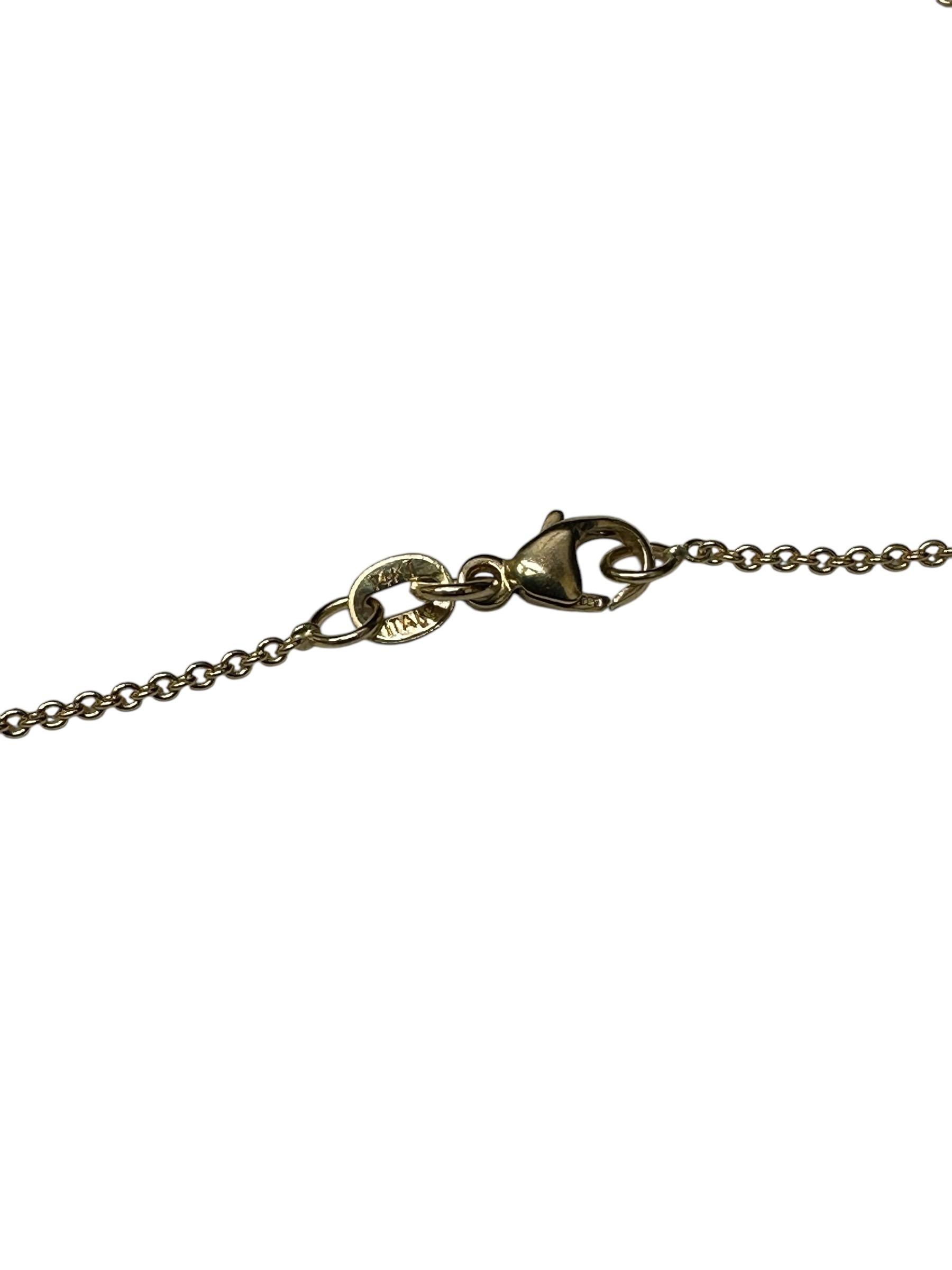 Collier pendentif Hamsa en or jaune 14 carats et diamants en vente 3