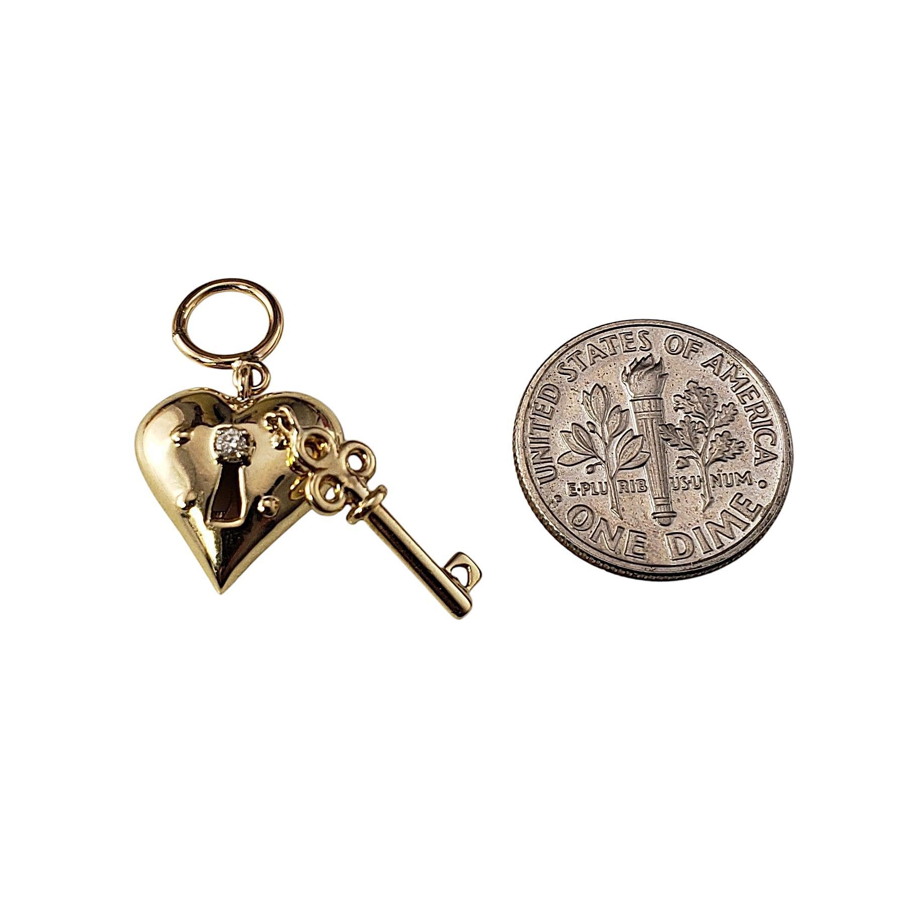 14 Karat Gelbgold Diamant-Herz- und Schlüsselanhänger #21817 im Angebot 1
