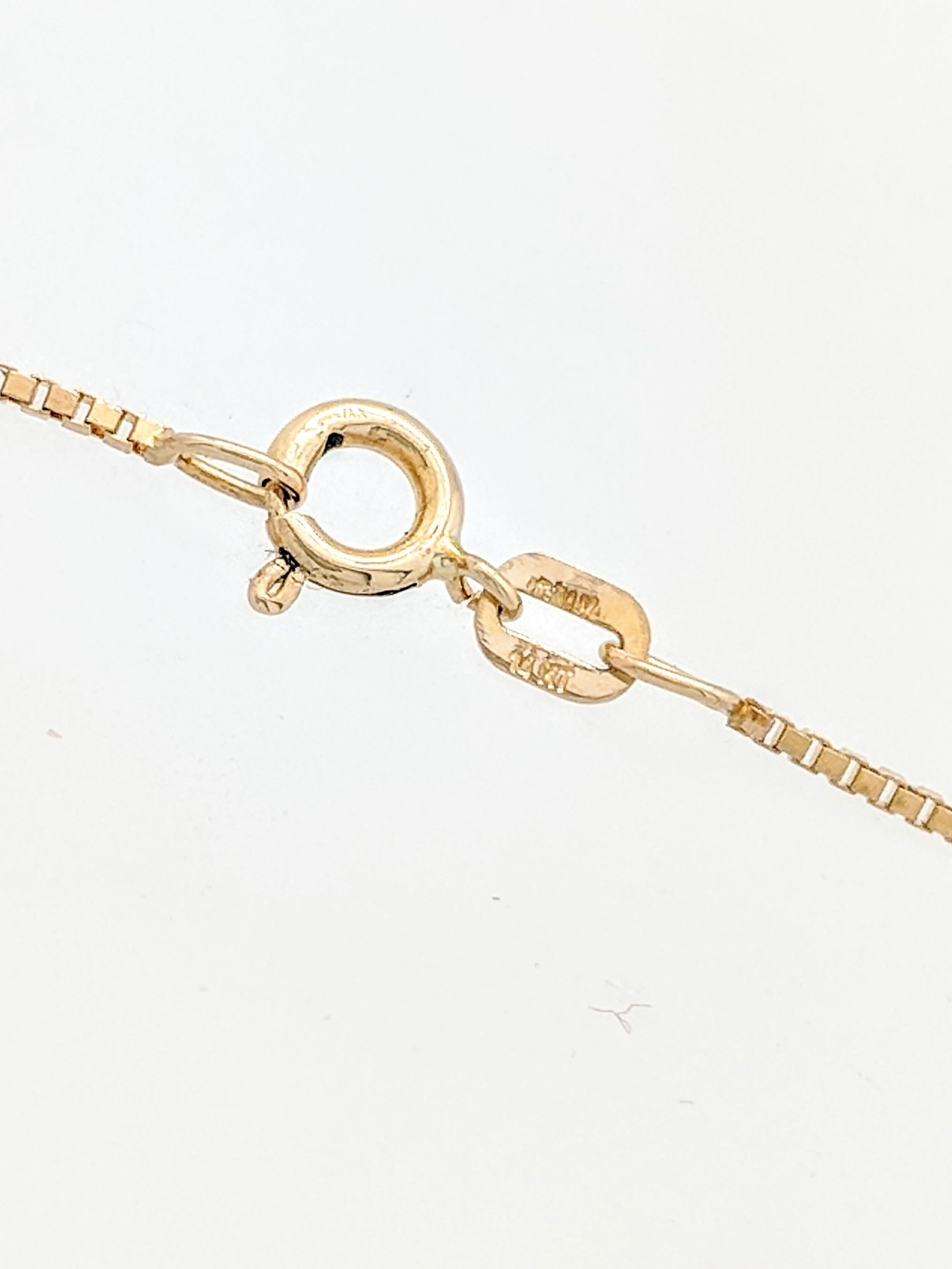 14 Karat Yellow Gold Diamond Heart Pendant Necklace 5