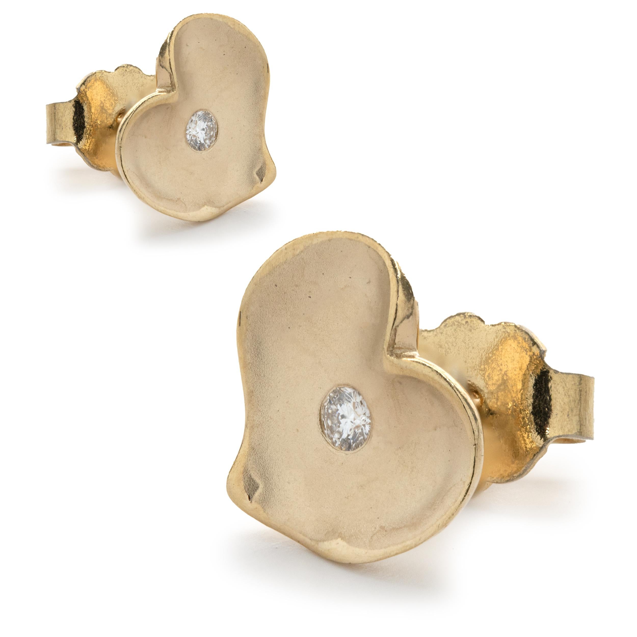 Round Cut 14 Karat Yellow Gold Diamond Heart Stud Earrings For Sale