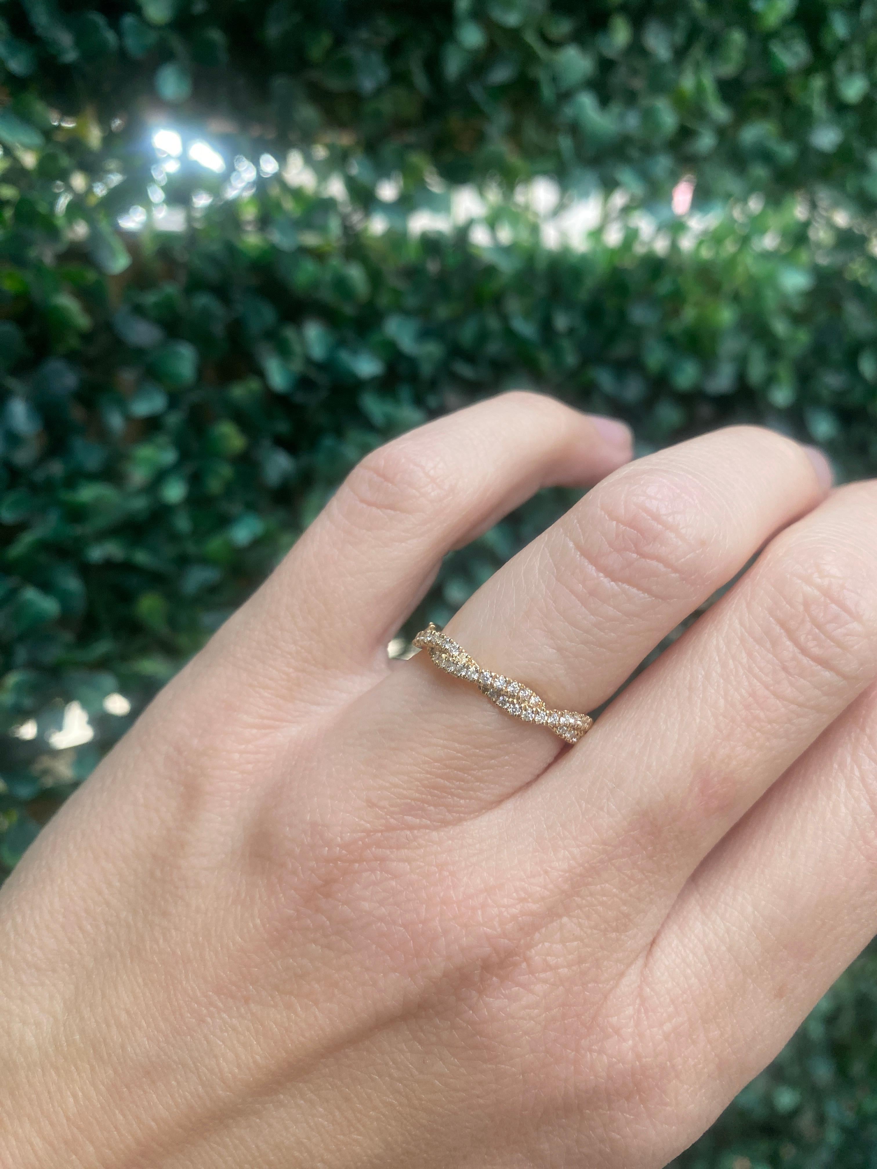 14 Karat Yellow Gold Diamond Infinity Diamond Band For Sale 5