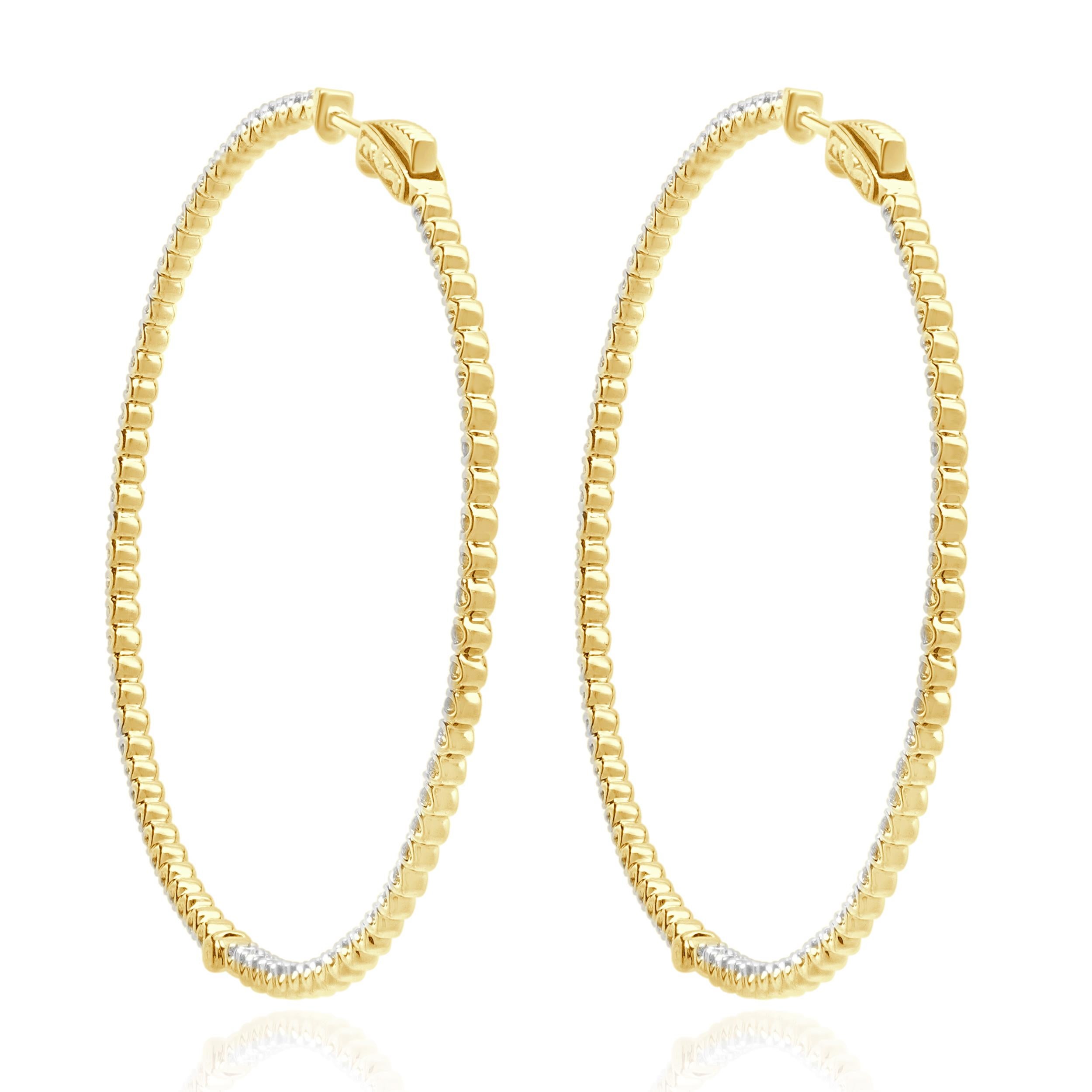 Boucles d'oreilles en or jaune 14 carats avec diamant à l'intérieur et à l'extérieur de l'anneau Excellent état - En vente à Scottsdale, AZ